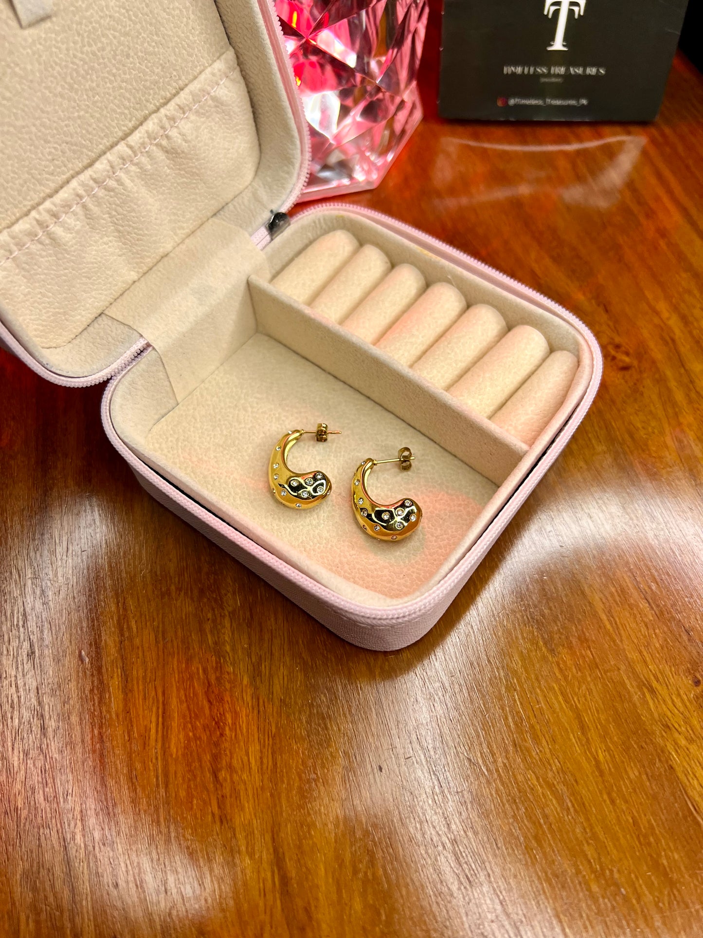 Premium Quality Stainless Steel 18k Luxury Stone Curve Hoops