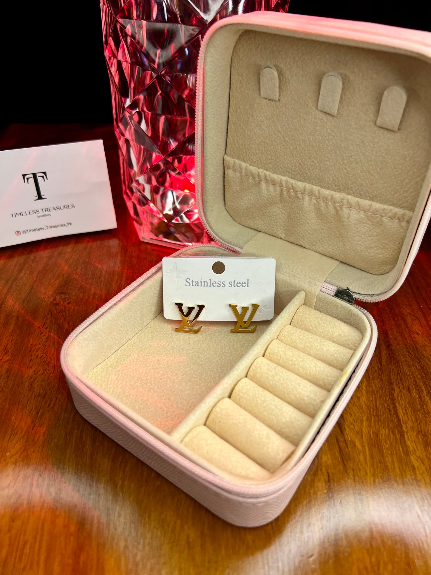 Premium Quality Stainless Steel 18k Lv Gold Earrings