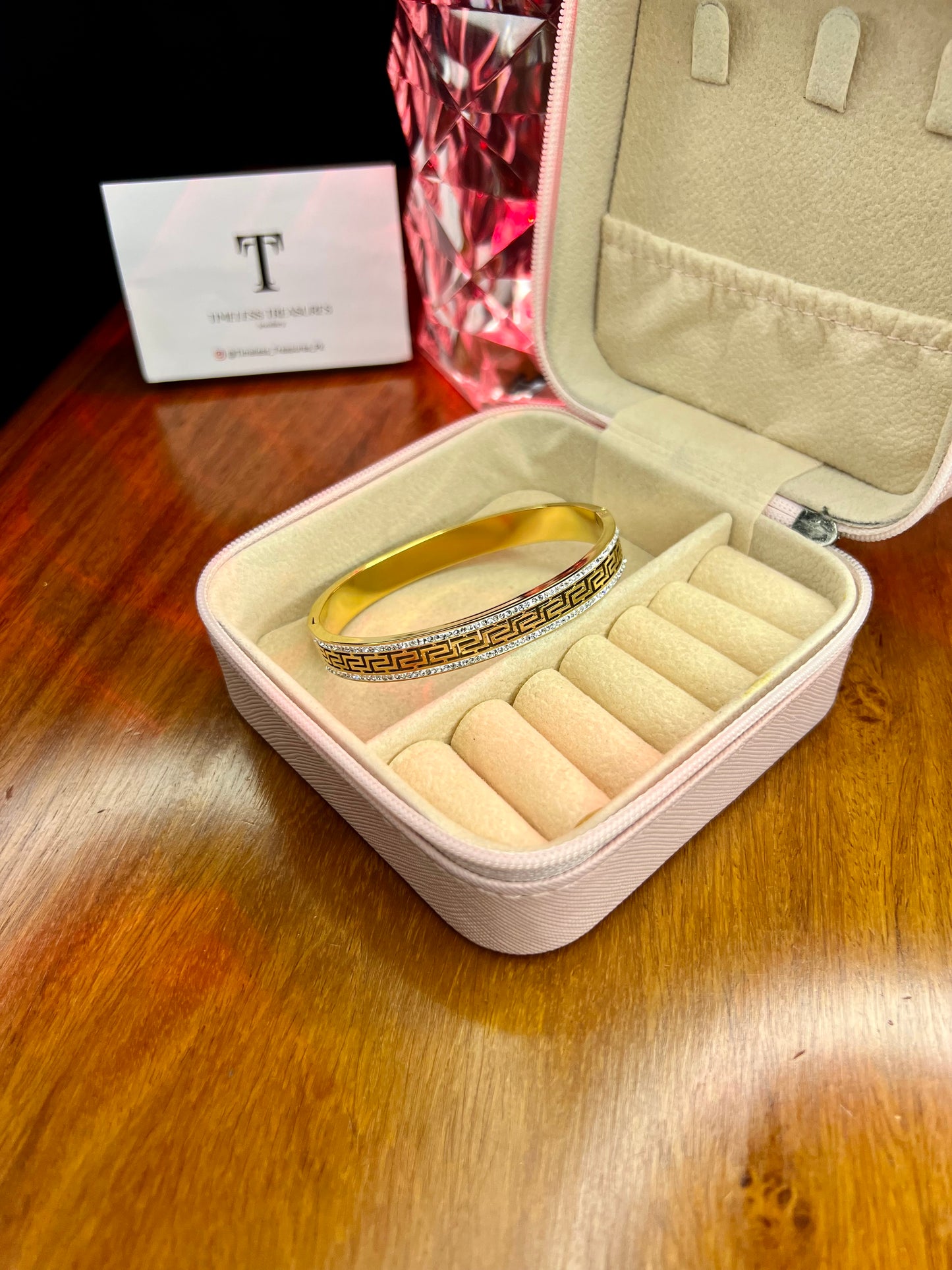 Premium Quality Stainless Steel 18k Vers Luxury Handcuff