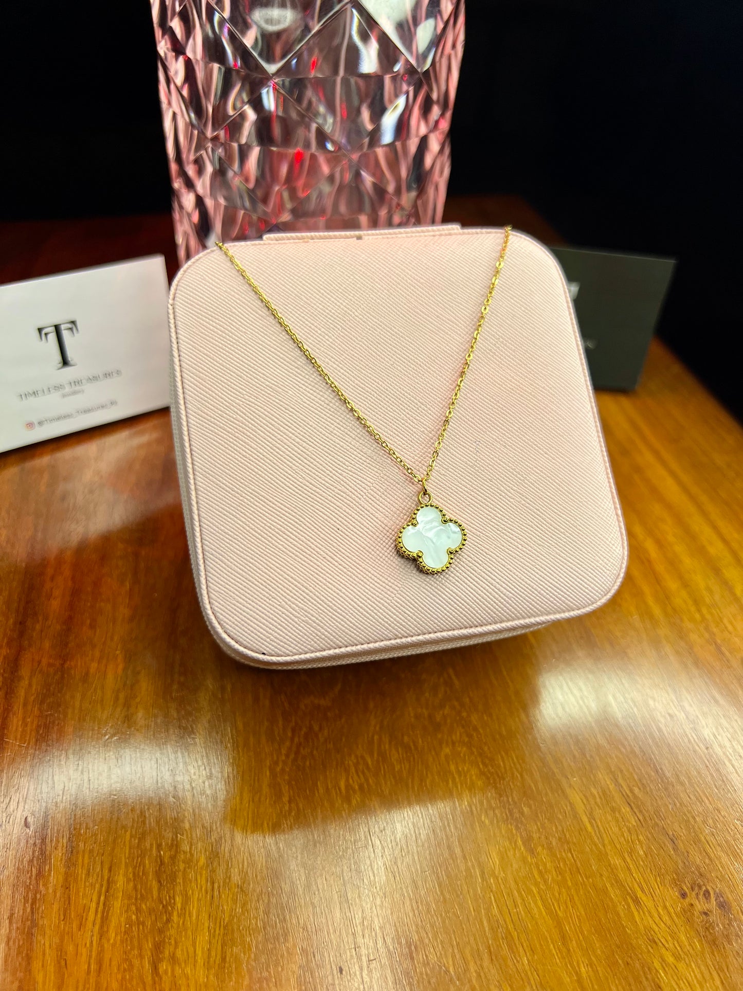 Premium Quality Stainless Steel 18k Double Side Clover Black/White Necklace