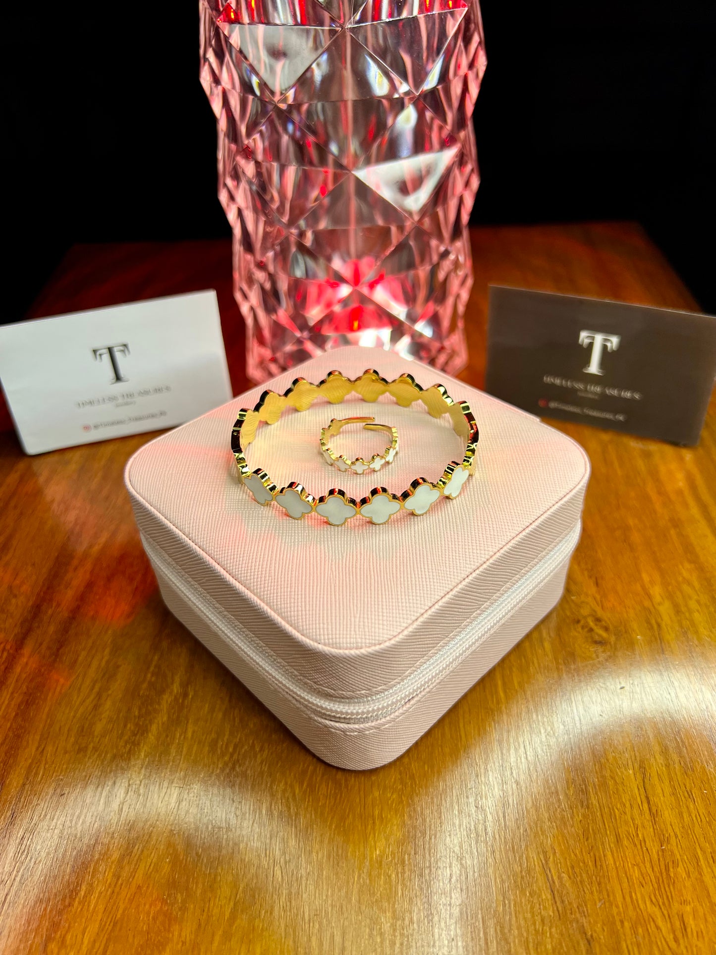 Premium Quality Stainless Steel 18k White Clover Handcuff and Ring Set