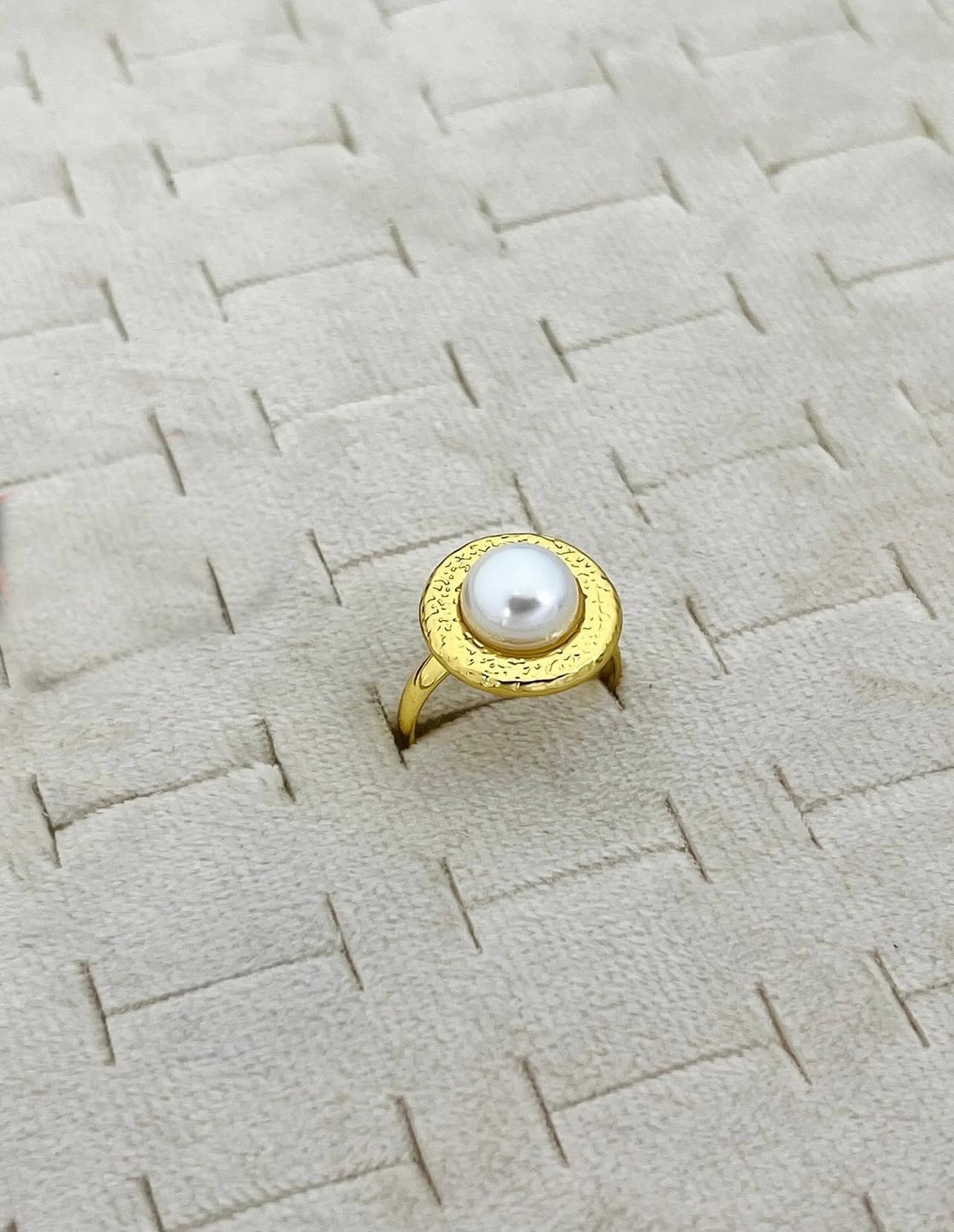 Premium Quality Stainless Steel 18k Pearl Whisper Ring