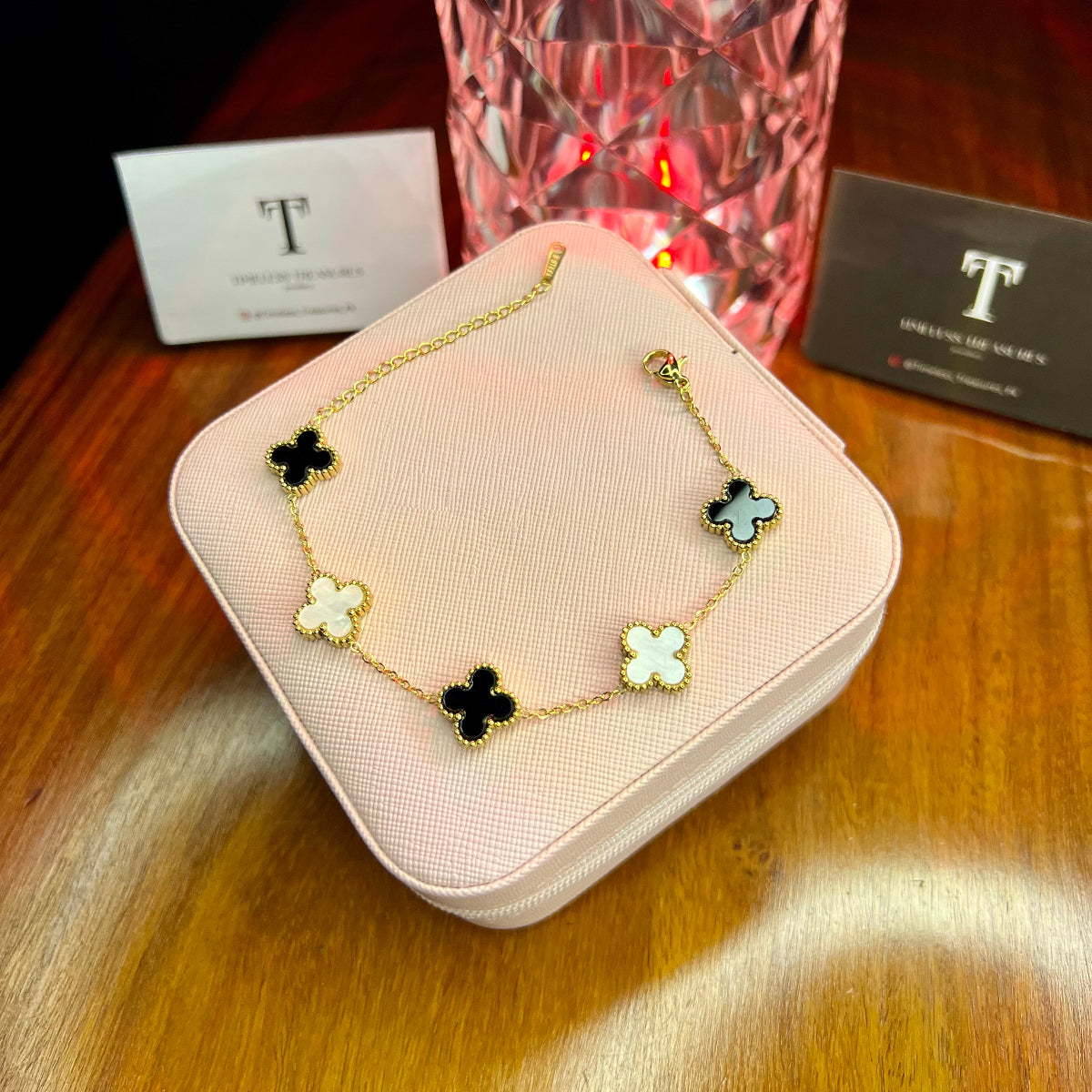 Premium Quality Stainless Steel 18k Double Side Black/White Clover Bracelet