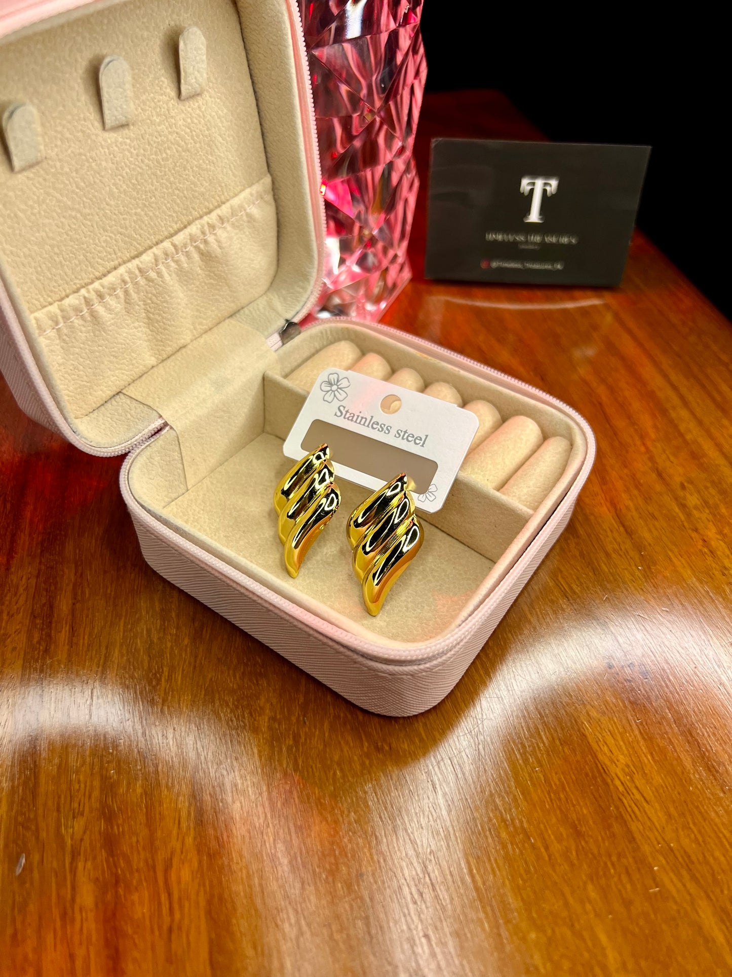 Premium Quality Stainless Steel 18k Auric Waves EarStuds