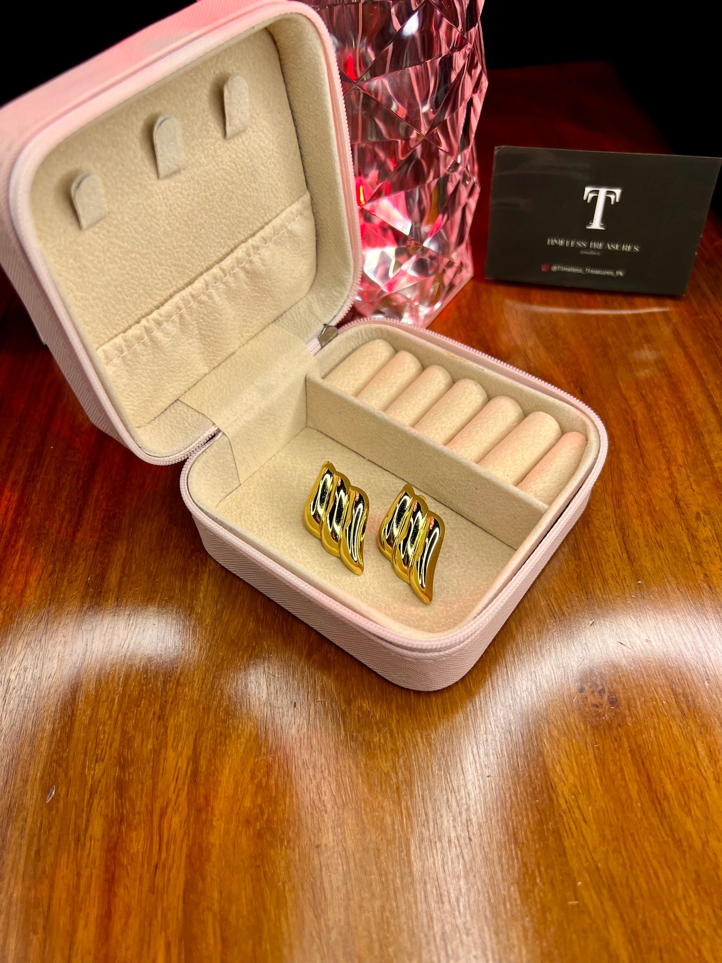 Premium Quality Stainless Steel 18k Auric Waves EarStuds