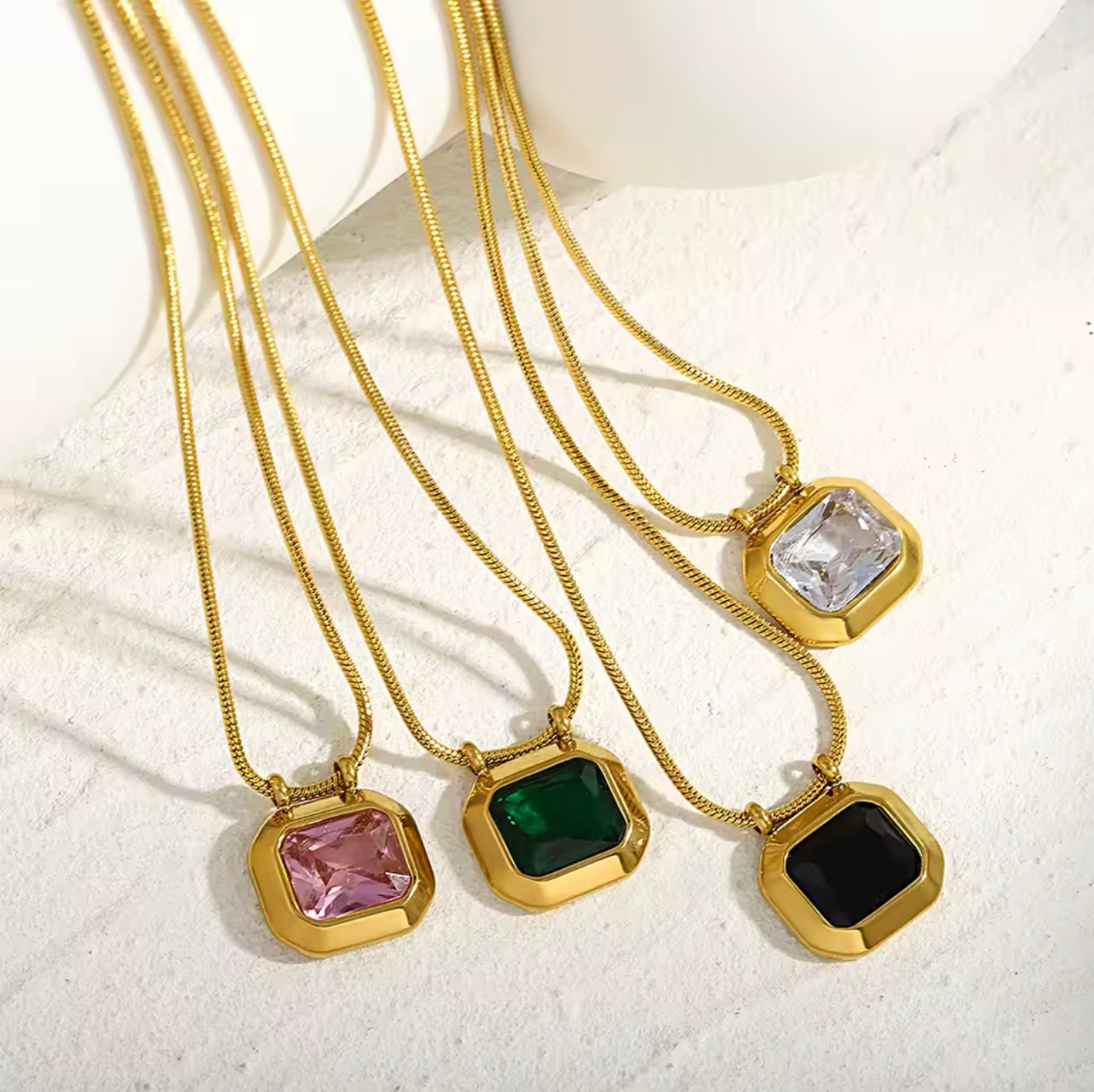 Premium Quality Stainless Steel 18k Lumiere Pendant