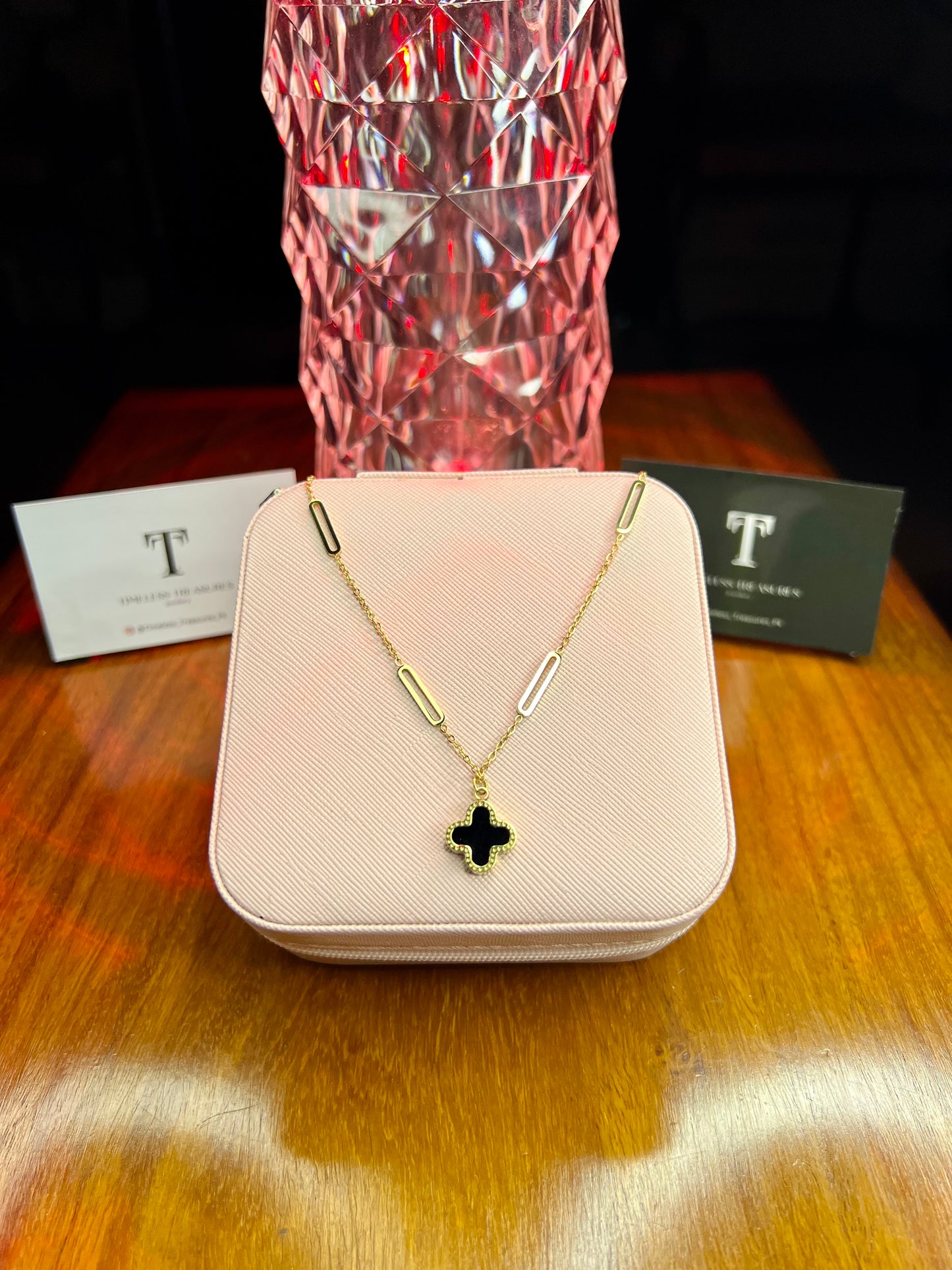 Premium Quality Stainless Steel 18k Clover Double Side White/Black Necklace