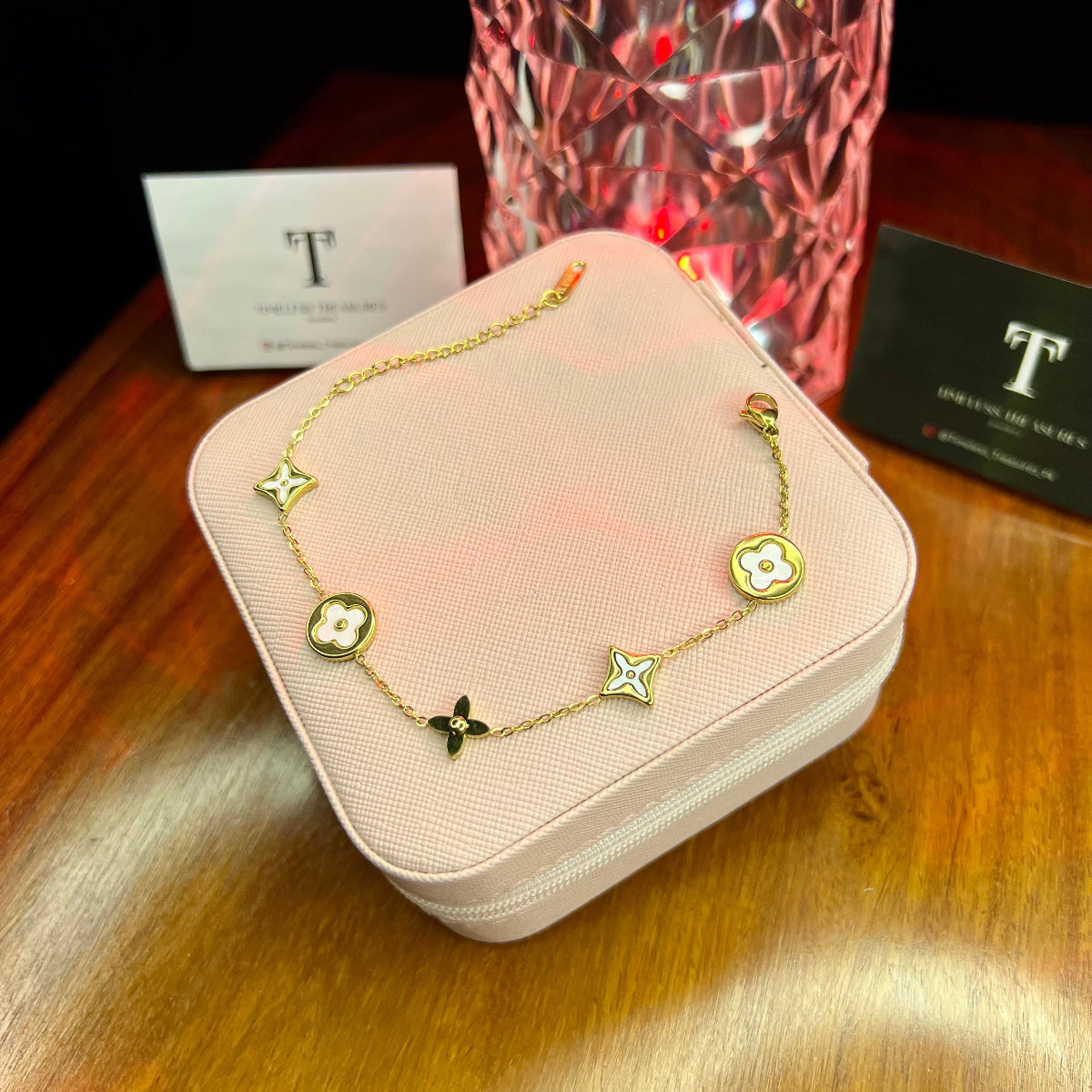 Premium Quality Stainless Steel 18k White Clove Bracelet