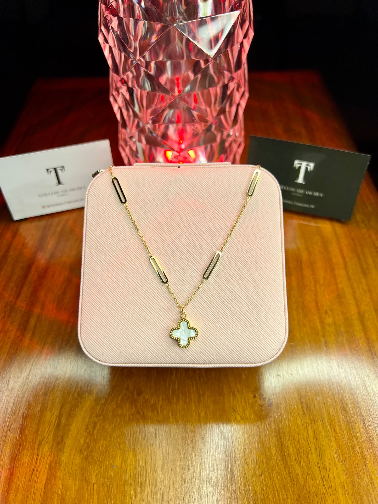 Premium Quality Stainless Steel 18k Clover Double Side White/Black Necklace
