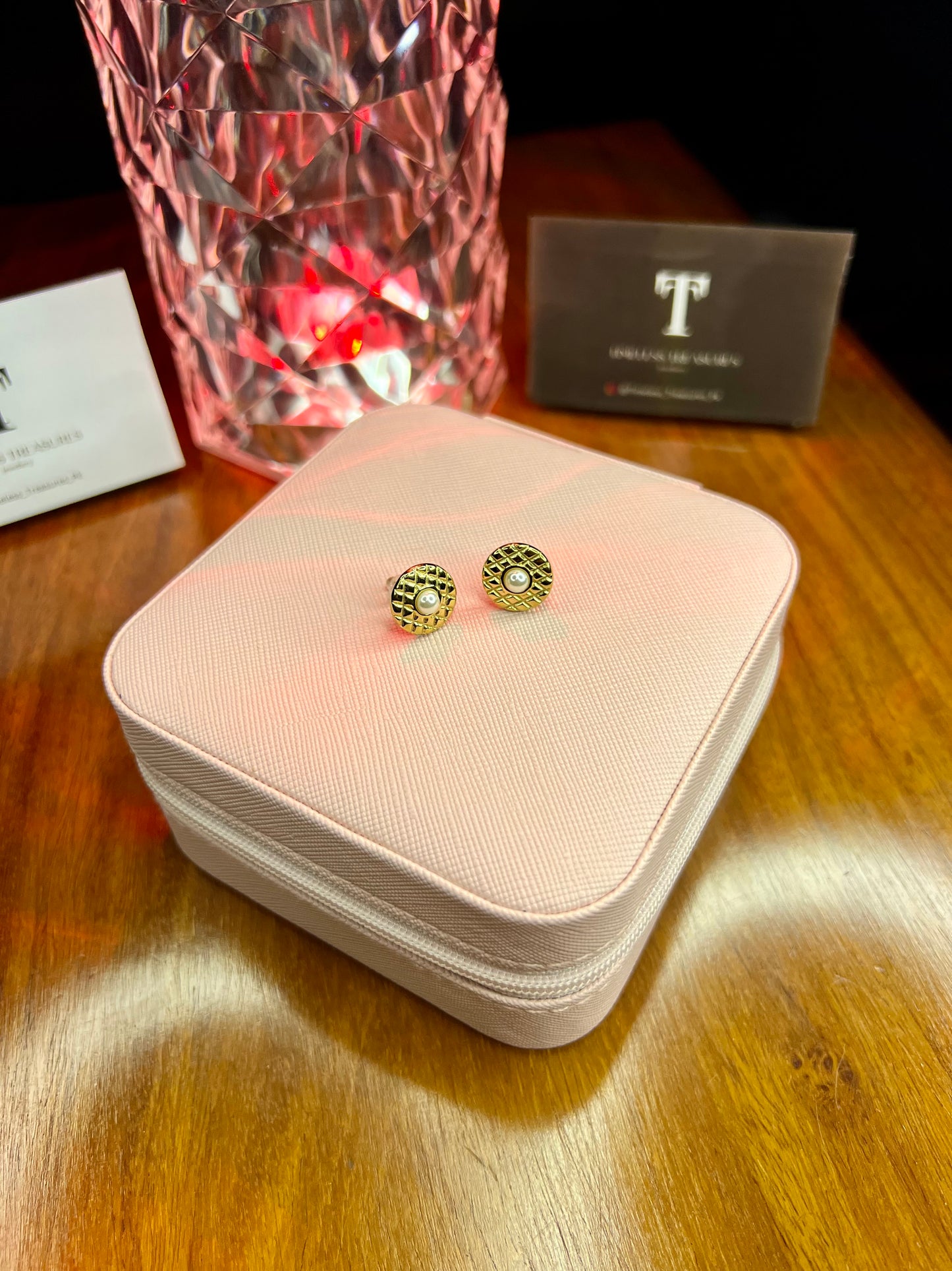 Premium Quality Stainless Steel 18k Small Pearl Vintage EarStuds