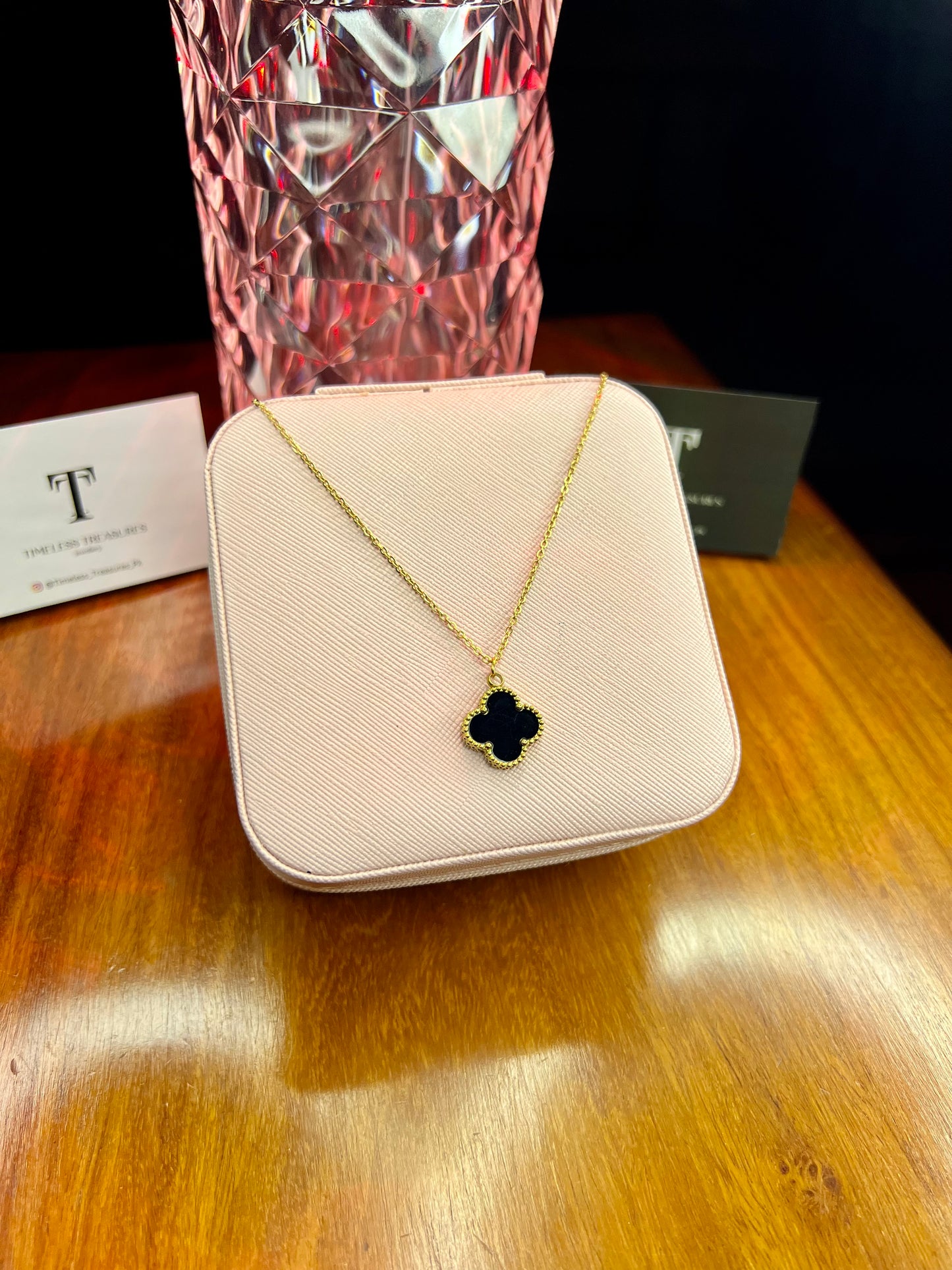 Premium Quality Stainless Steel 18k Double Side Clover Black/White Necklace