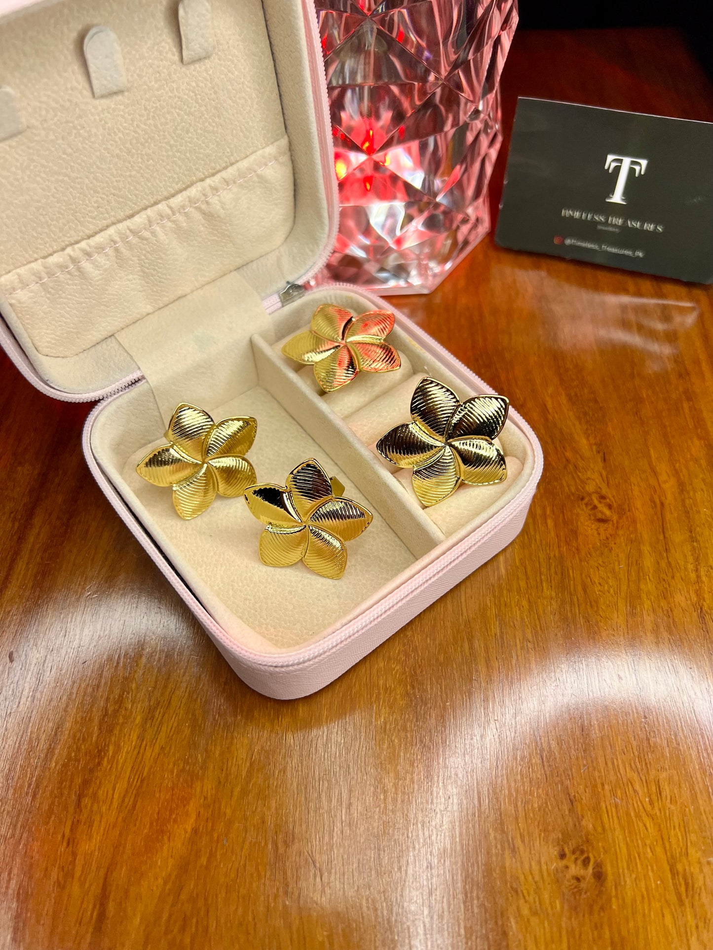 Premium Quality Stainless Steel 18k Large Flower