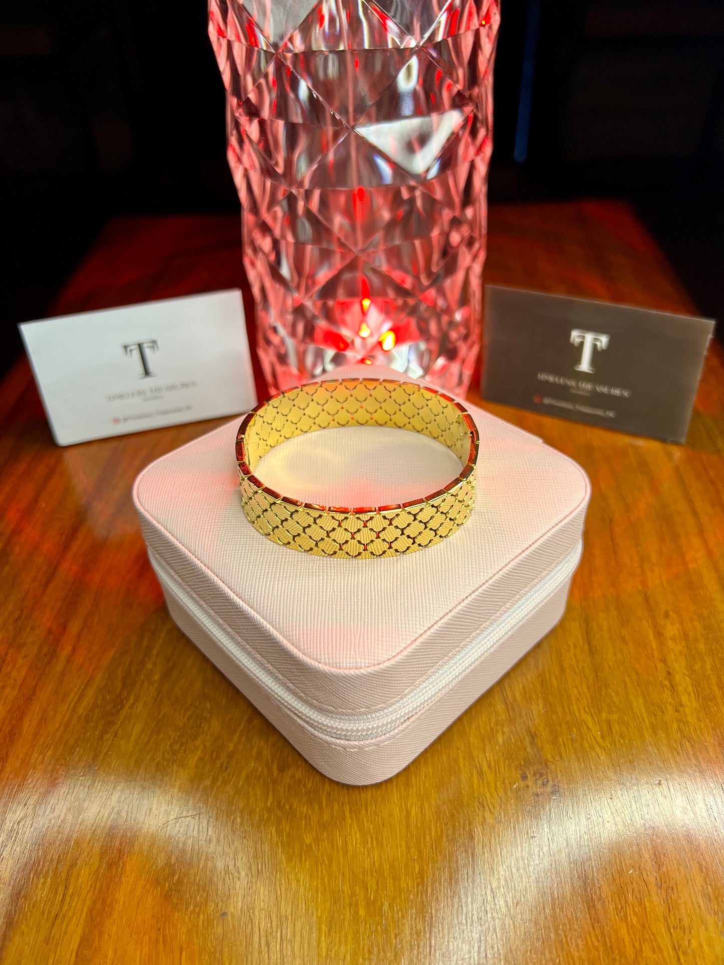 Premium Quality Stainless Steel 18k Honey Comb High Quality Handcuff