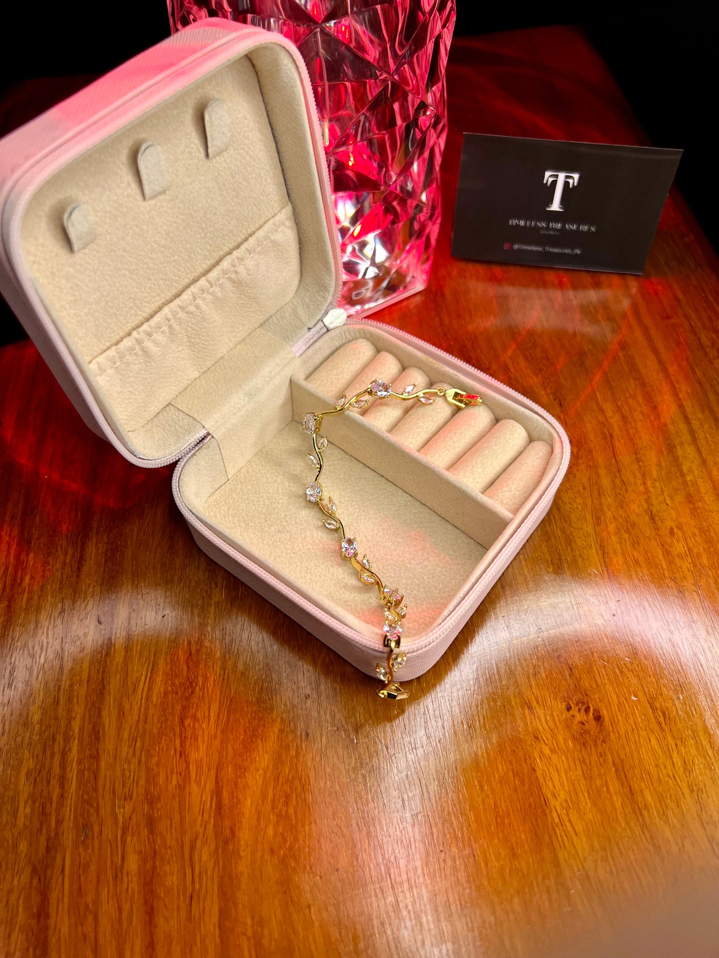 Premium Quality Stainless Steel 18k Tulip Bracelet (1)