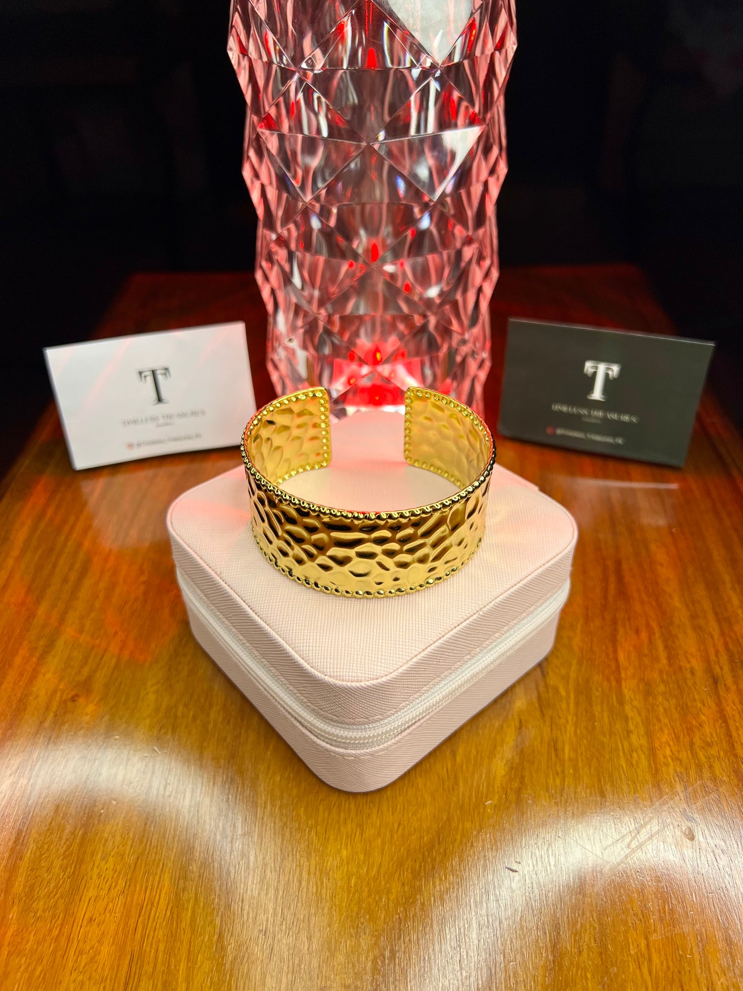 Premium Quality Stainless Steel 18k Vintage Regal Cuff