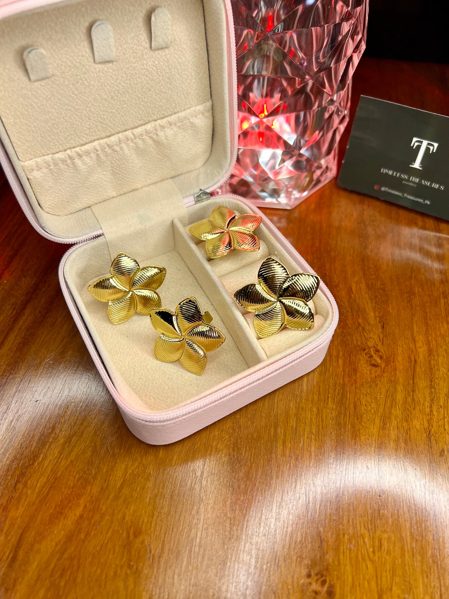 Premium Quality Stainless Steel 18k Large Flower