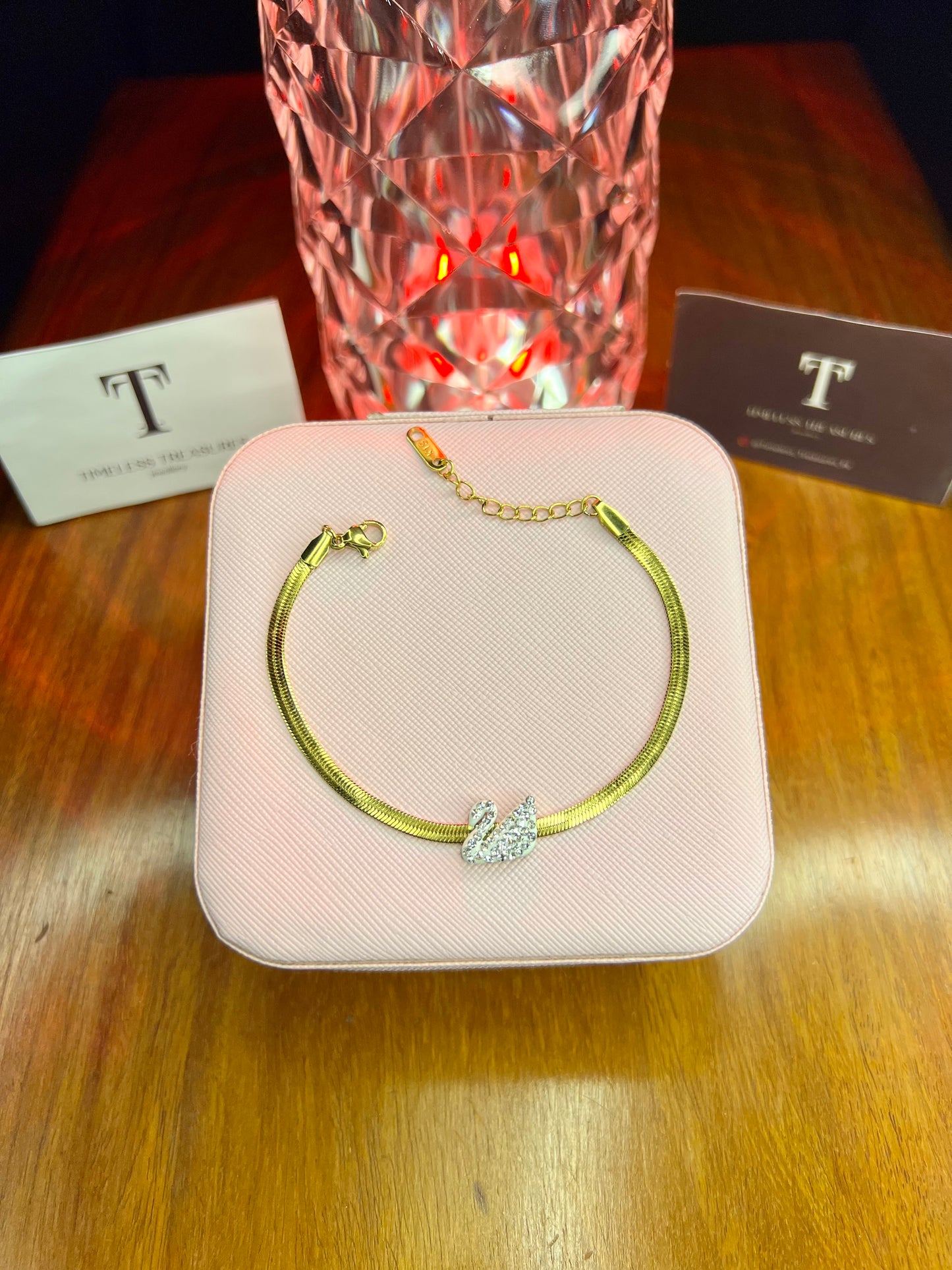 Premium Quality Stainless Steel 18k Silver Swan Snake Chain Bracelet