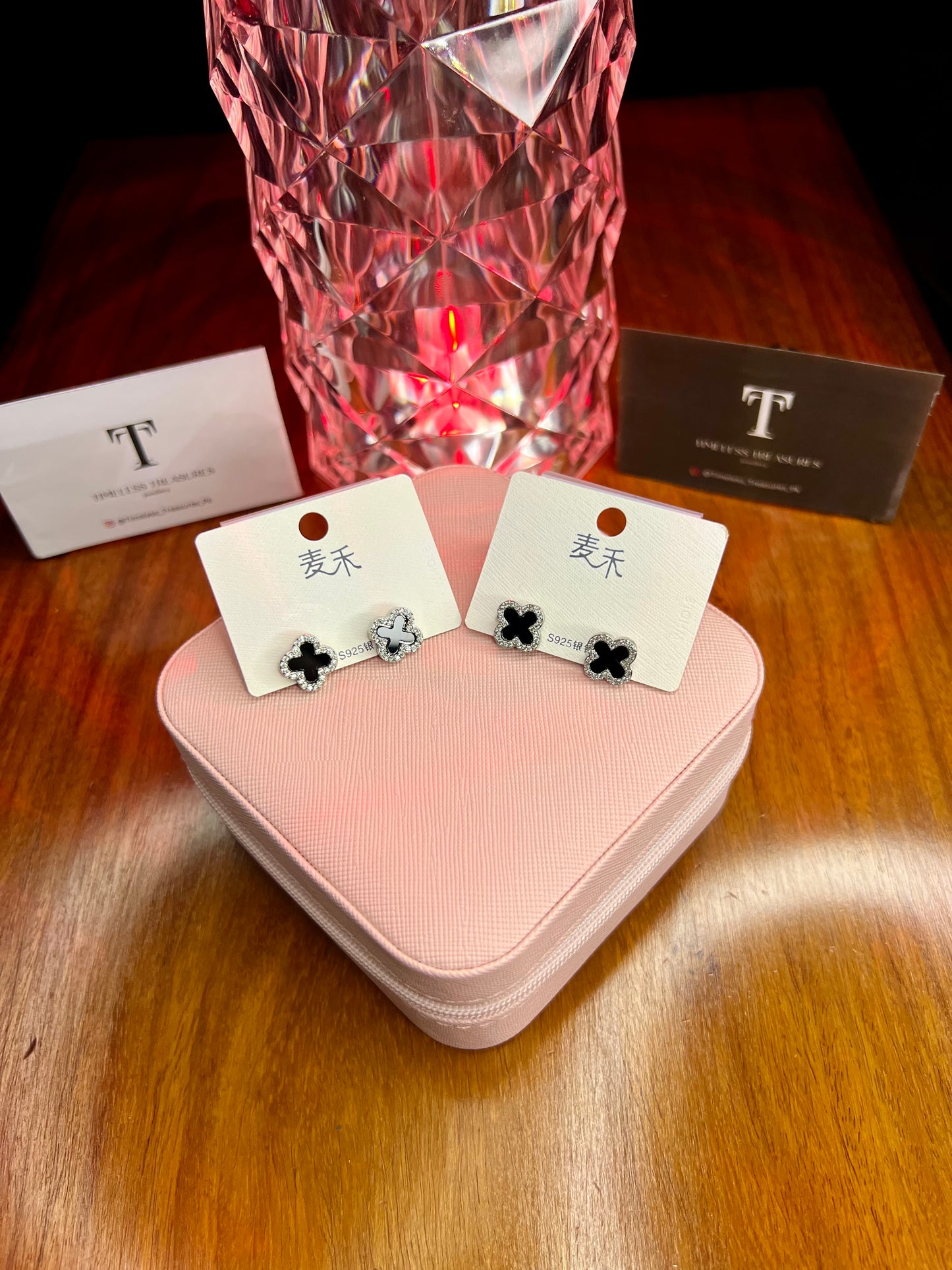Premium Quality Stainless Steel 18k Silver Clover EarStuds