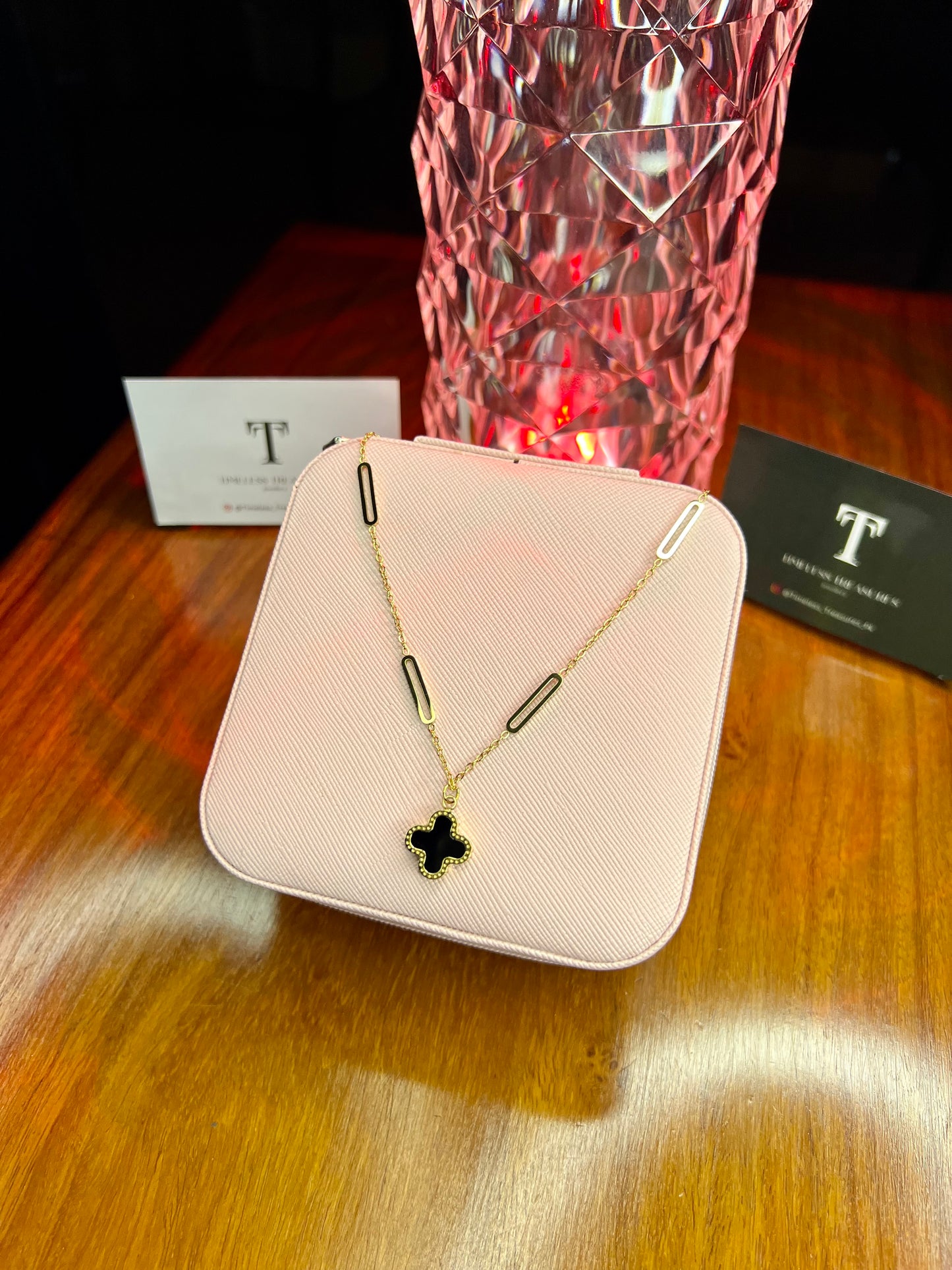 Premium Quality Stainless Steel 18k Clover Double Side White/Black Necklace