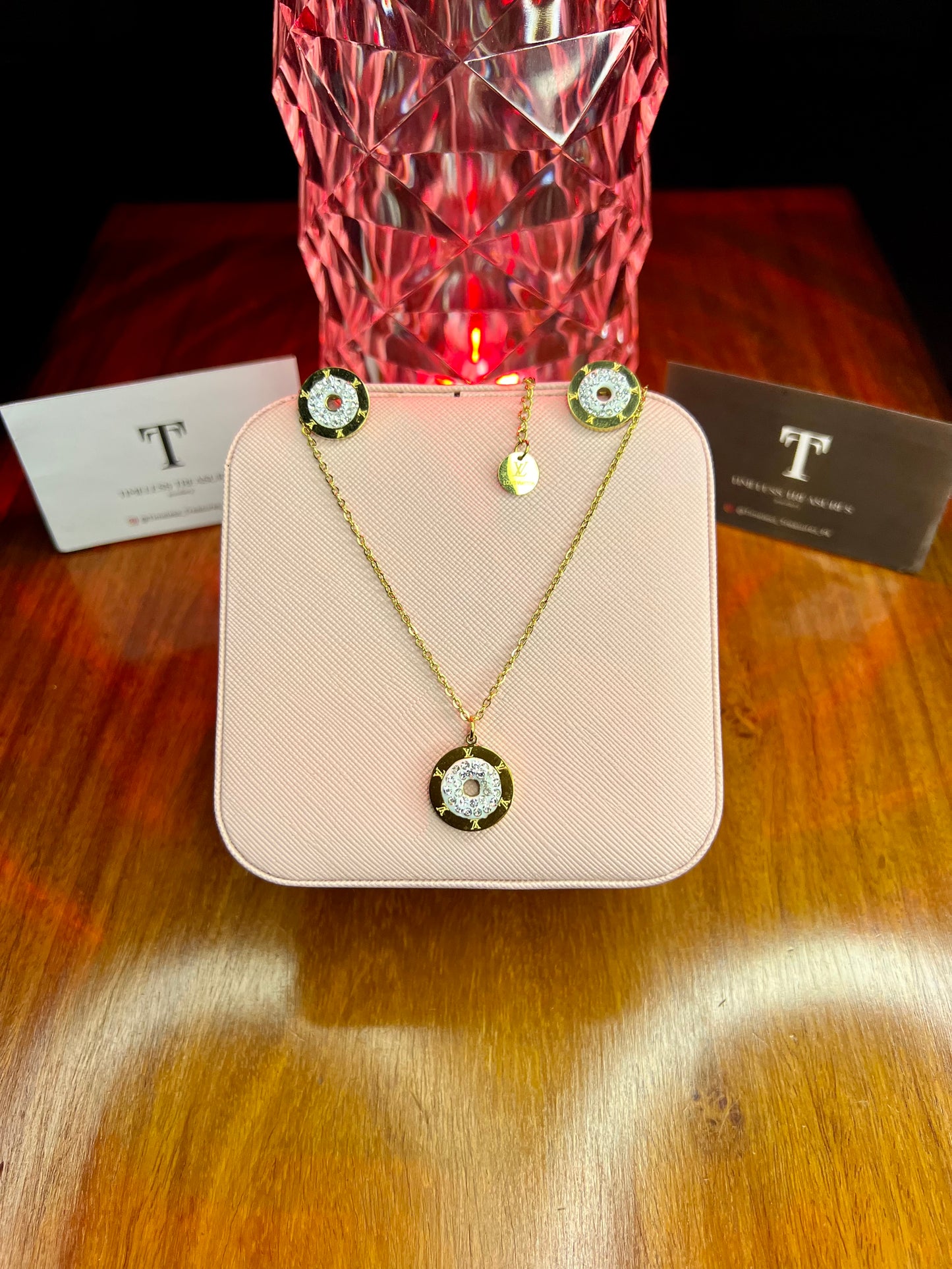 Premium Quality Stainless Steel 18k Lv Necklace Earring Set