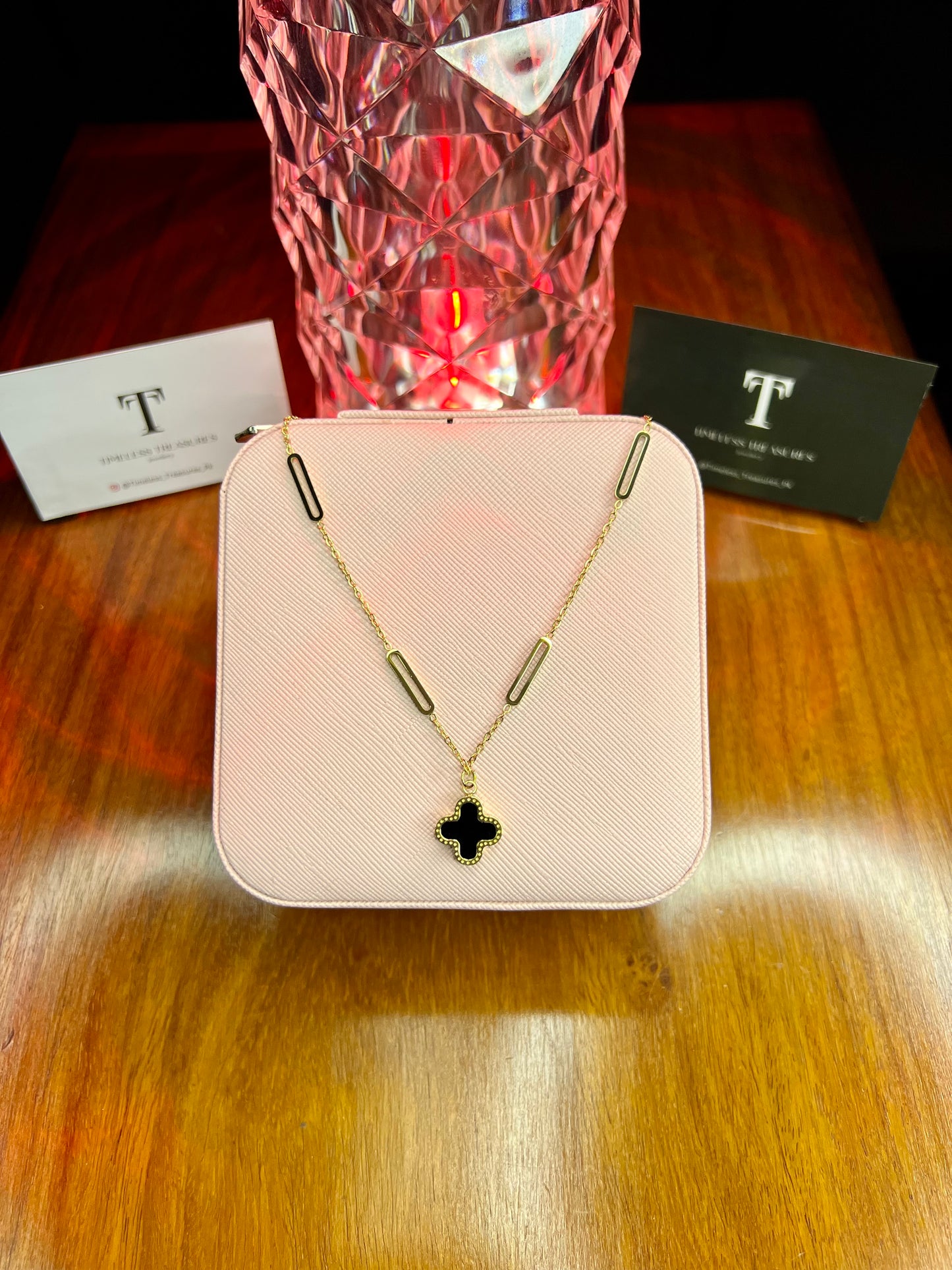 Premium Quality Stainless Steel 18k Clover Double Side White/Black Necklace