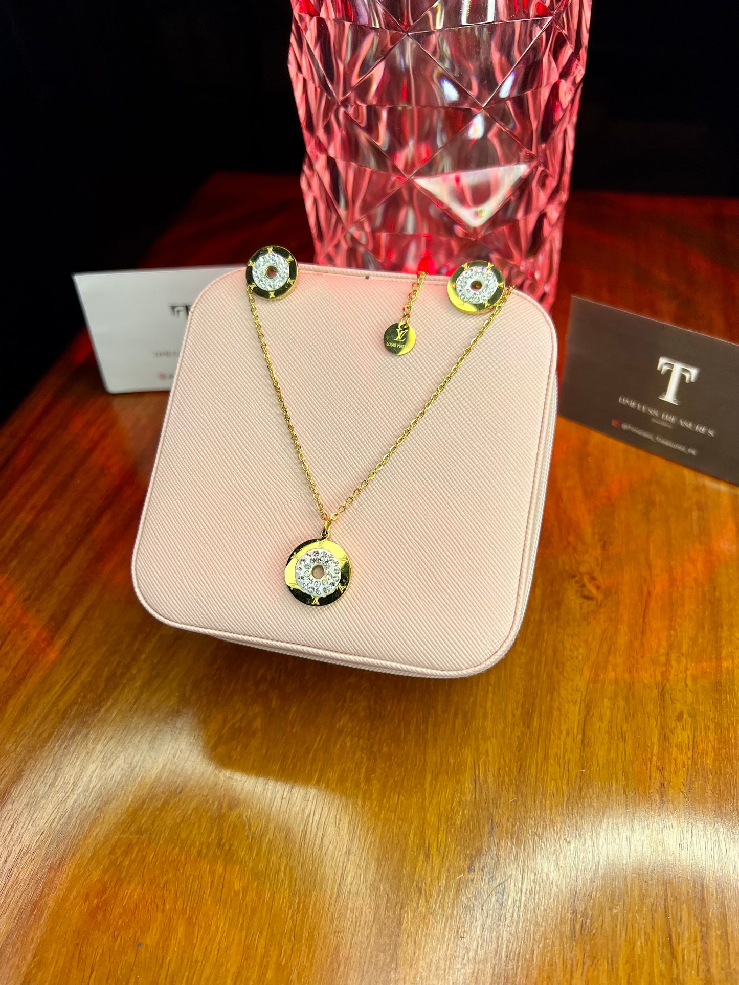 Premium Quality Stainless Steel 18k Lv Necklace Earring Set