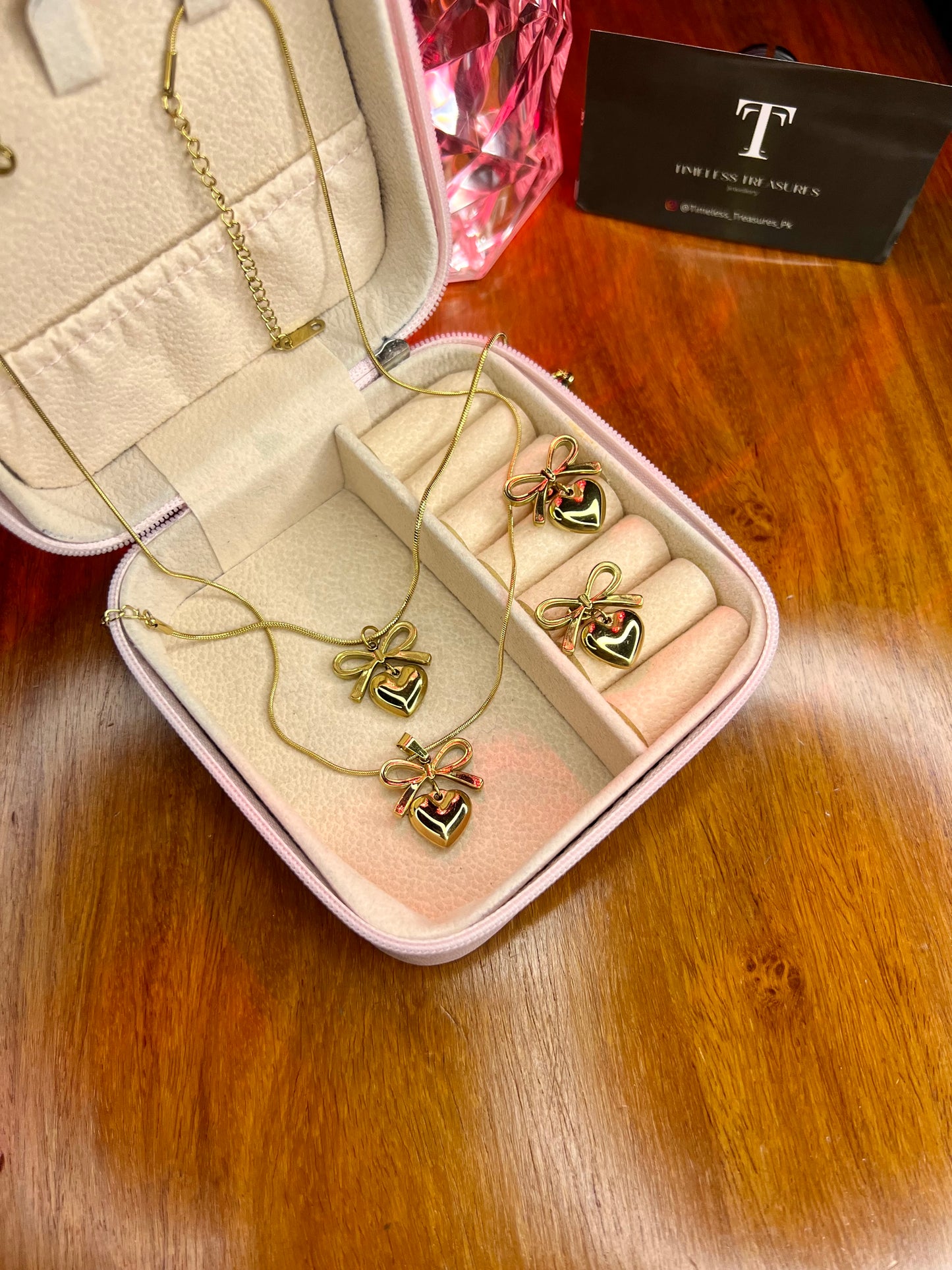 Premium Quality Stainless Steel 18k Golden Heart x Bow Luxury 3pc Set.
