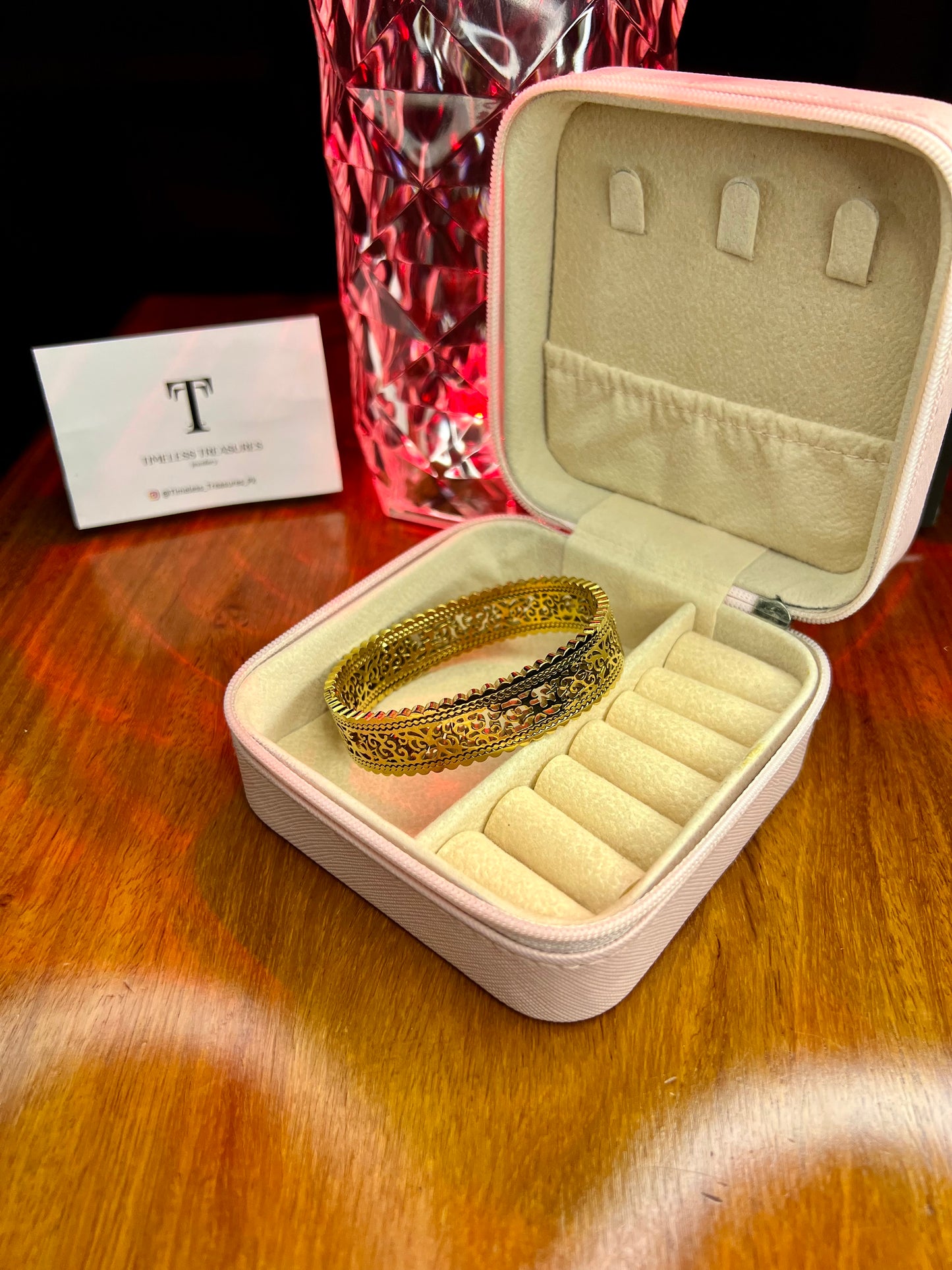 Premium Quality Stainless Steel 18k Vintage Royal Cuff