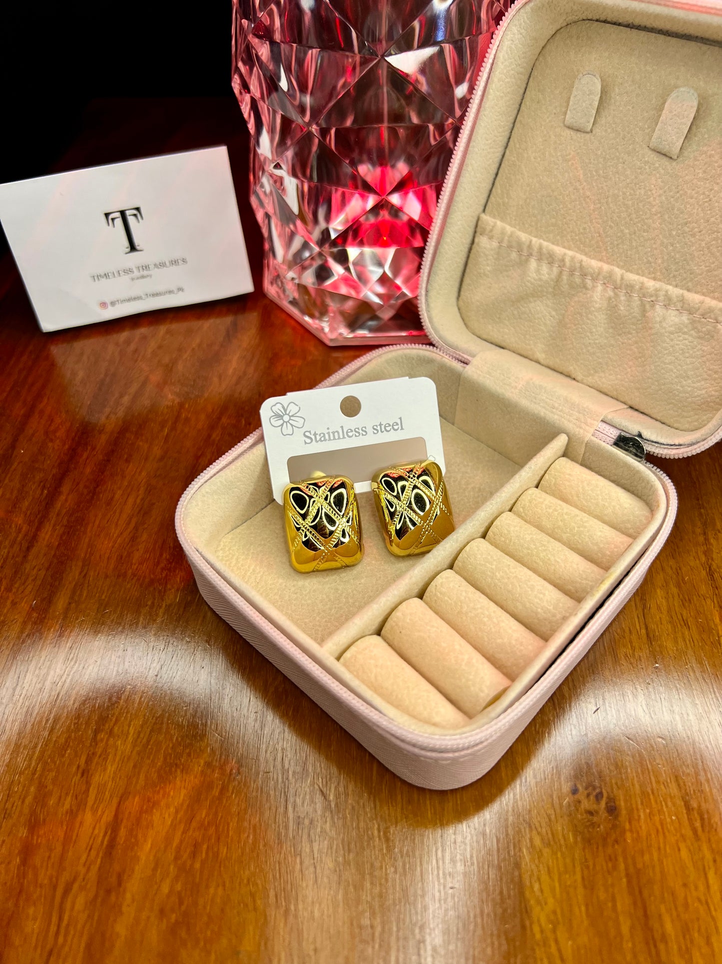 Premium Quality Stainless Steel 18k Golden Maze EarStuds