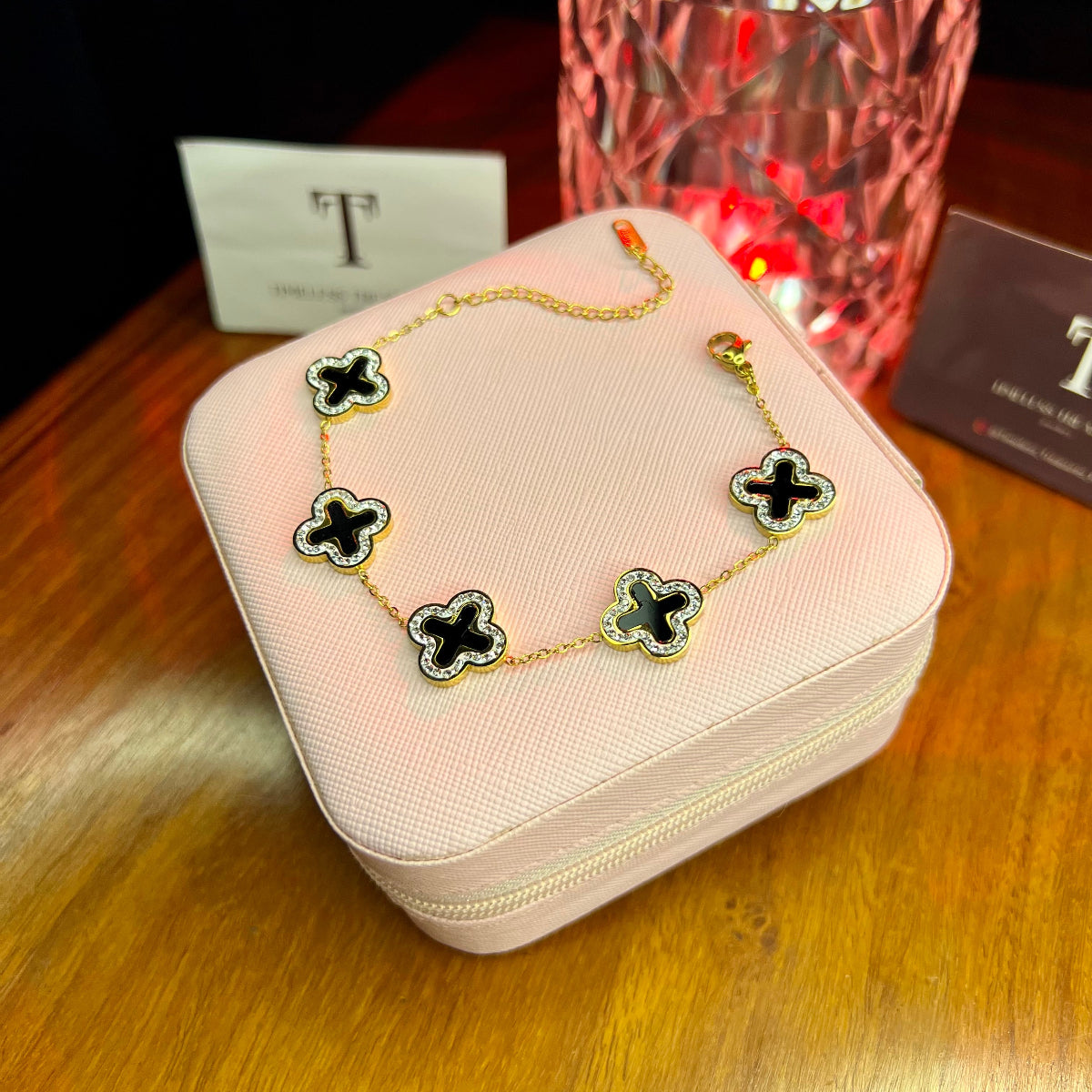 Premium Quality Stainless Steel 18k Black clover Diamantés Bracelet