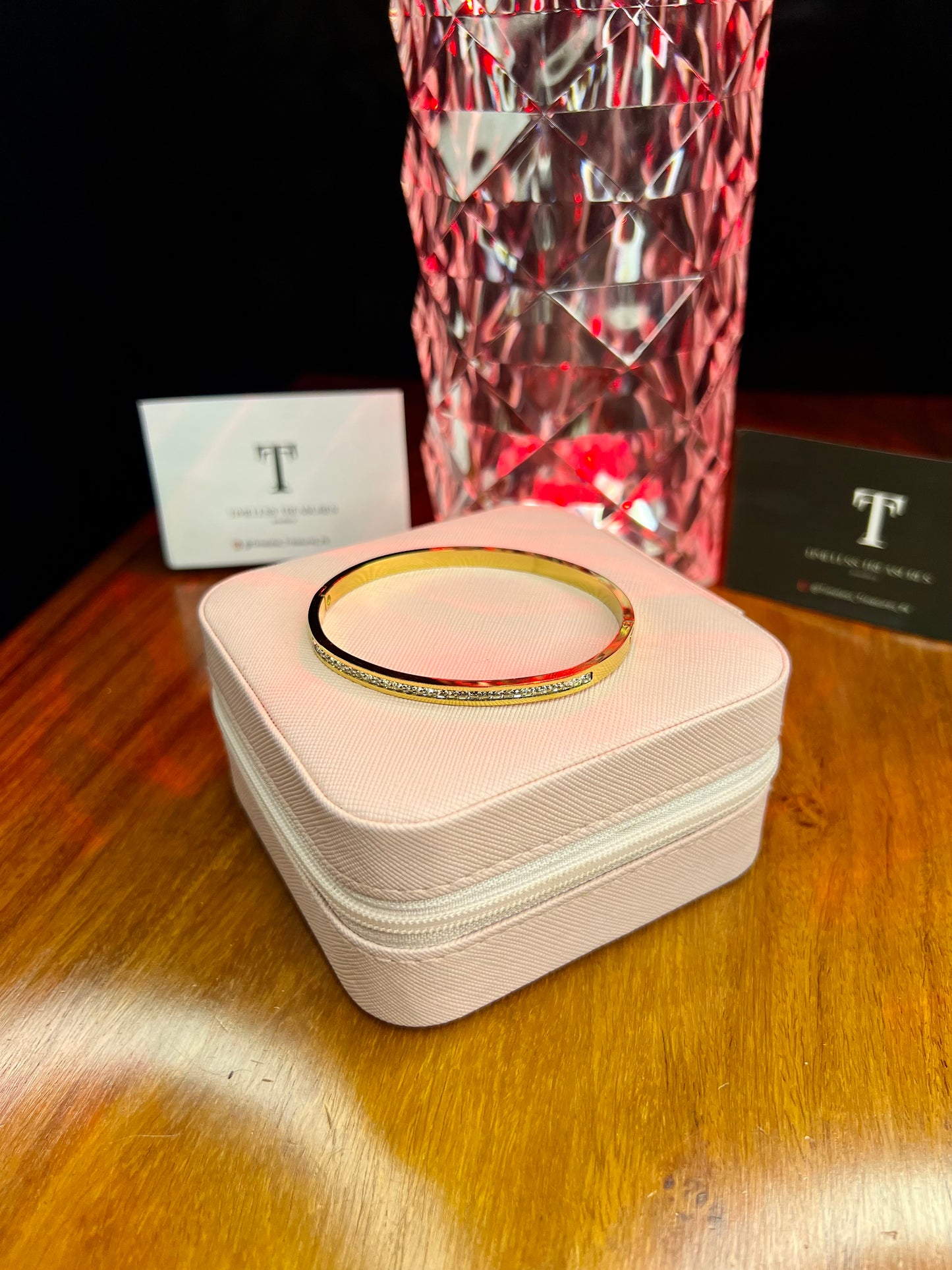 Premium Quality Stainless Steel 18k Rhinestone Sleek Handcuff