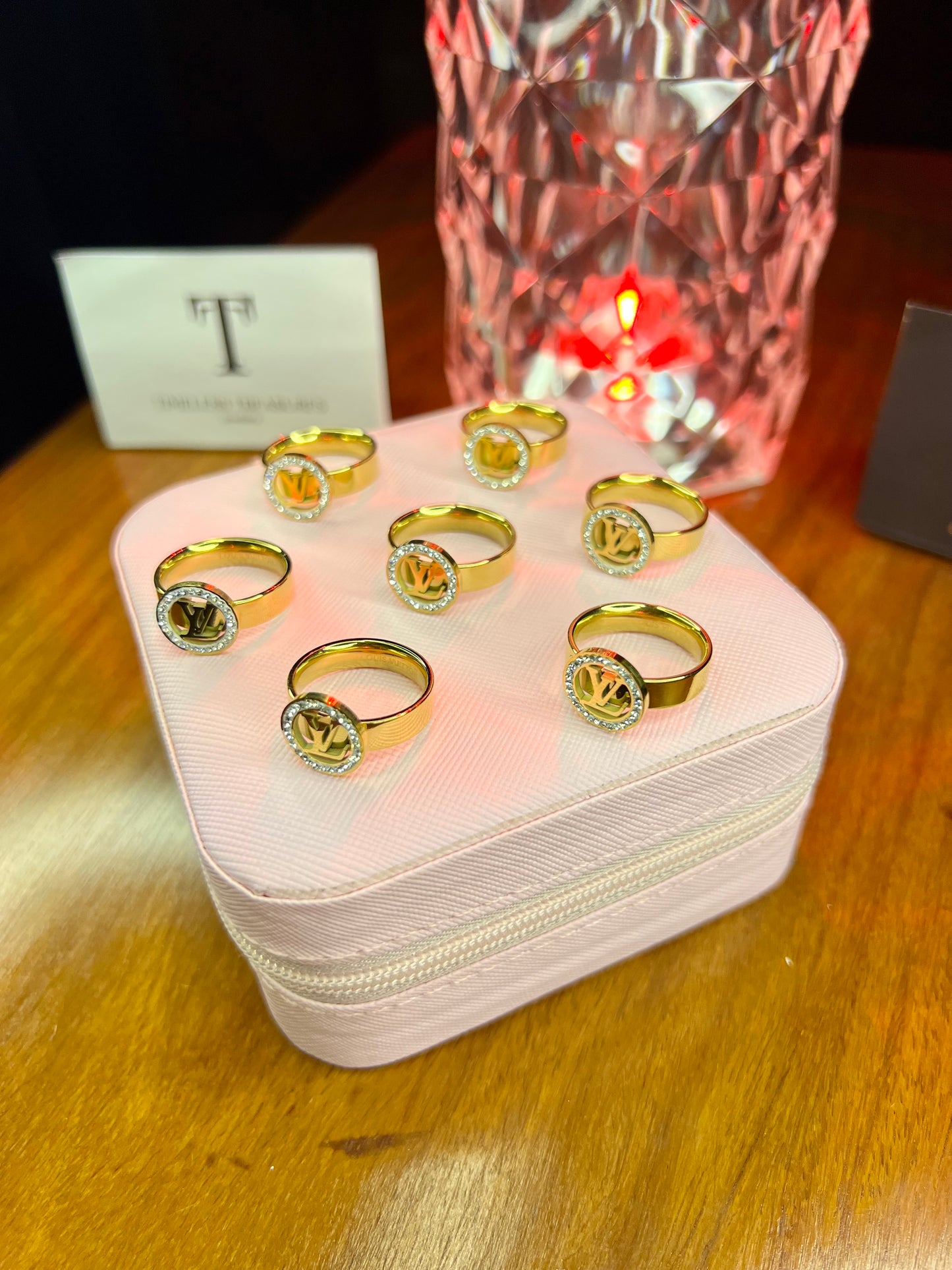 Premium Quality Stainless Steel 18k Lv Diamantés Ring