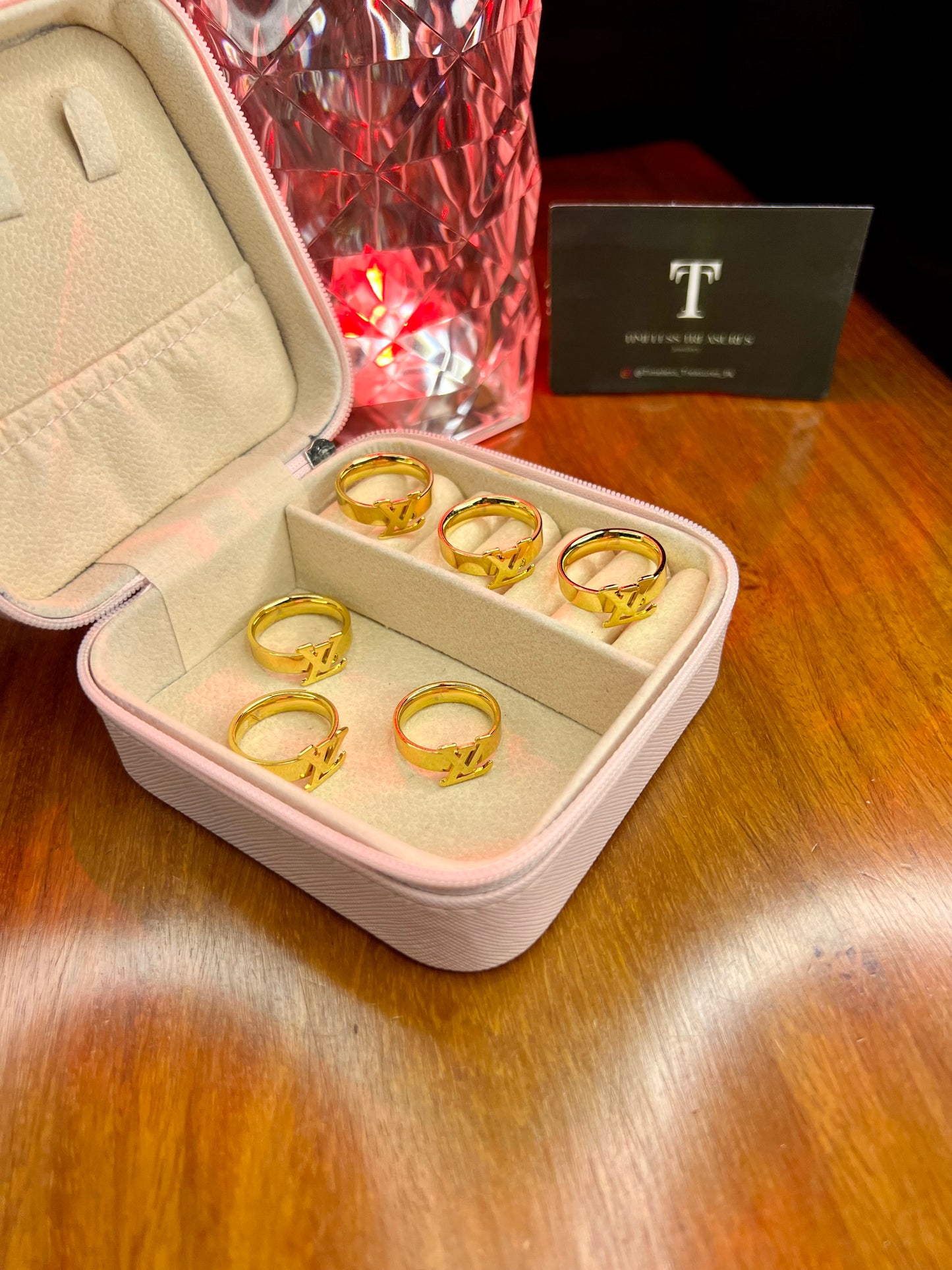 Premium Quality Stainless Steel 18k Lv Gold Ring