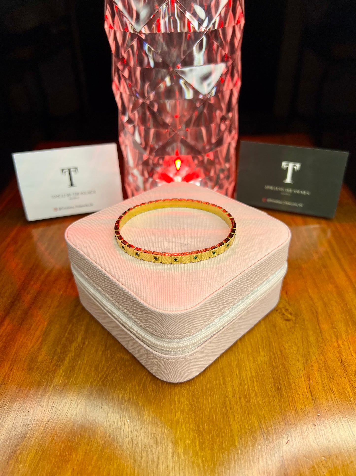 Premium Quality Stainless Steel 18k Green Stone Luxury Handcuff