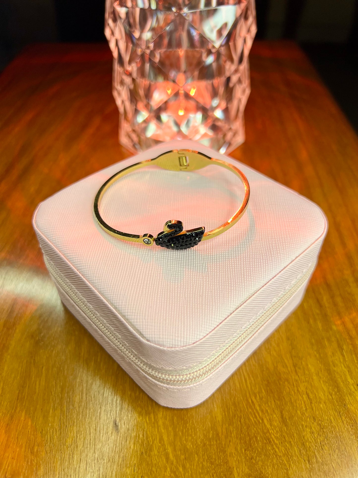 Premium Quality Stainless Steel 18k Black Swan Handcuff