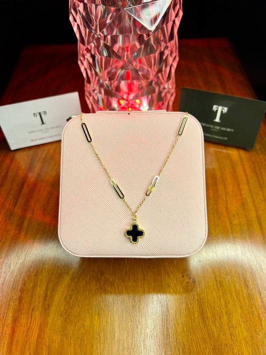 Premium Quality Stainless Steel 18k Clover Double Side White/Black Necklace