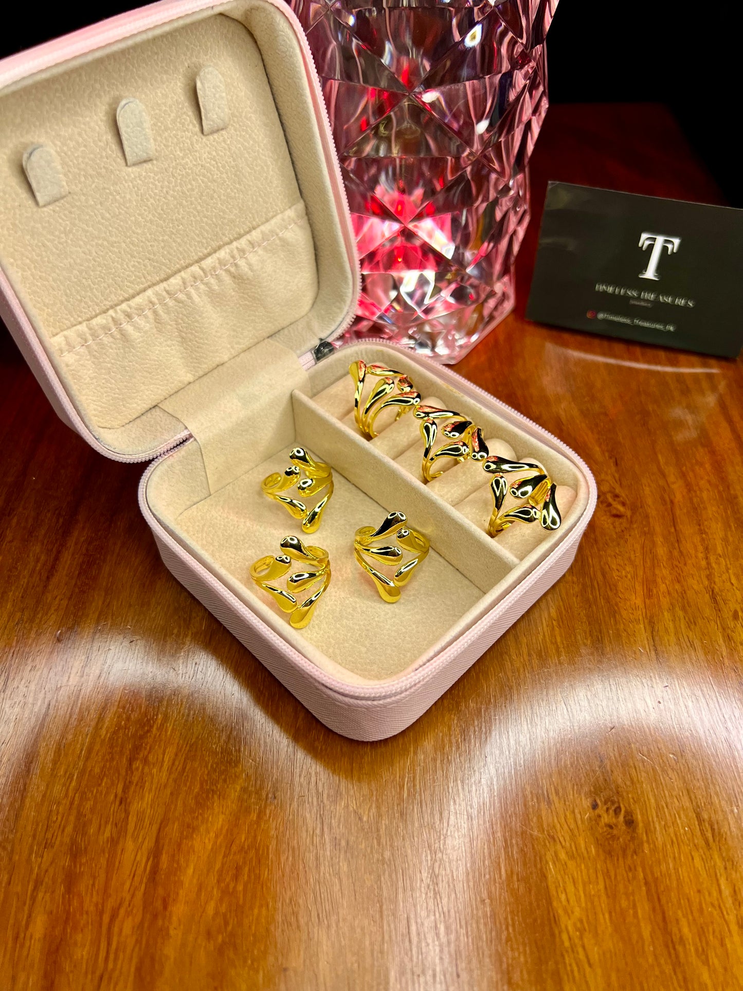 Premium Quality Stainless Steel 18k Crown Flow Ring