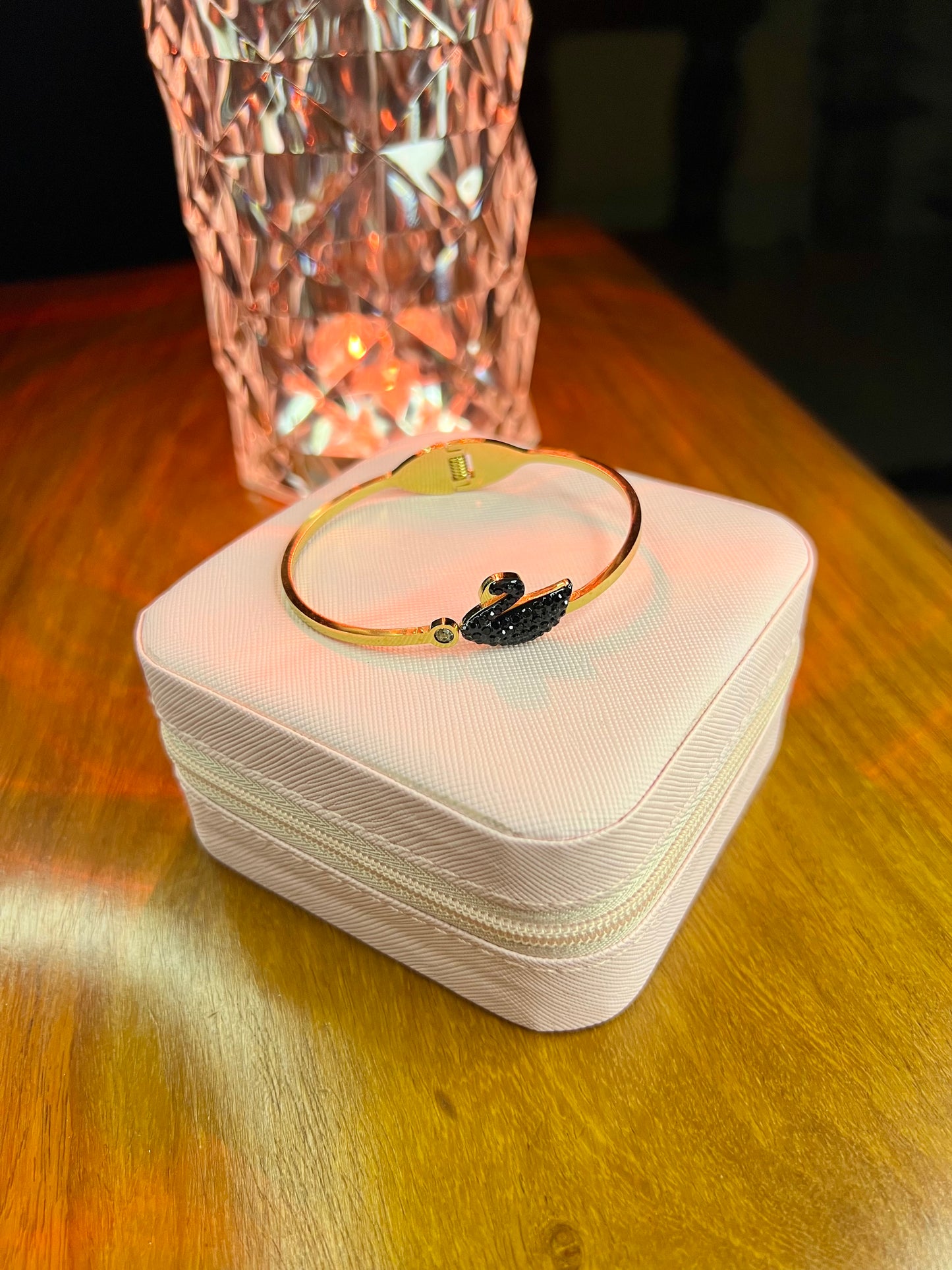 Premium Quality Stainless Steel 18k Black Swan Handcuff