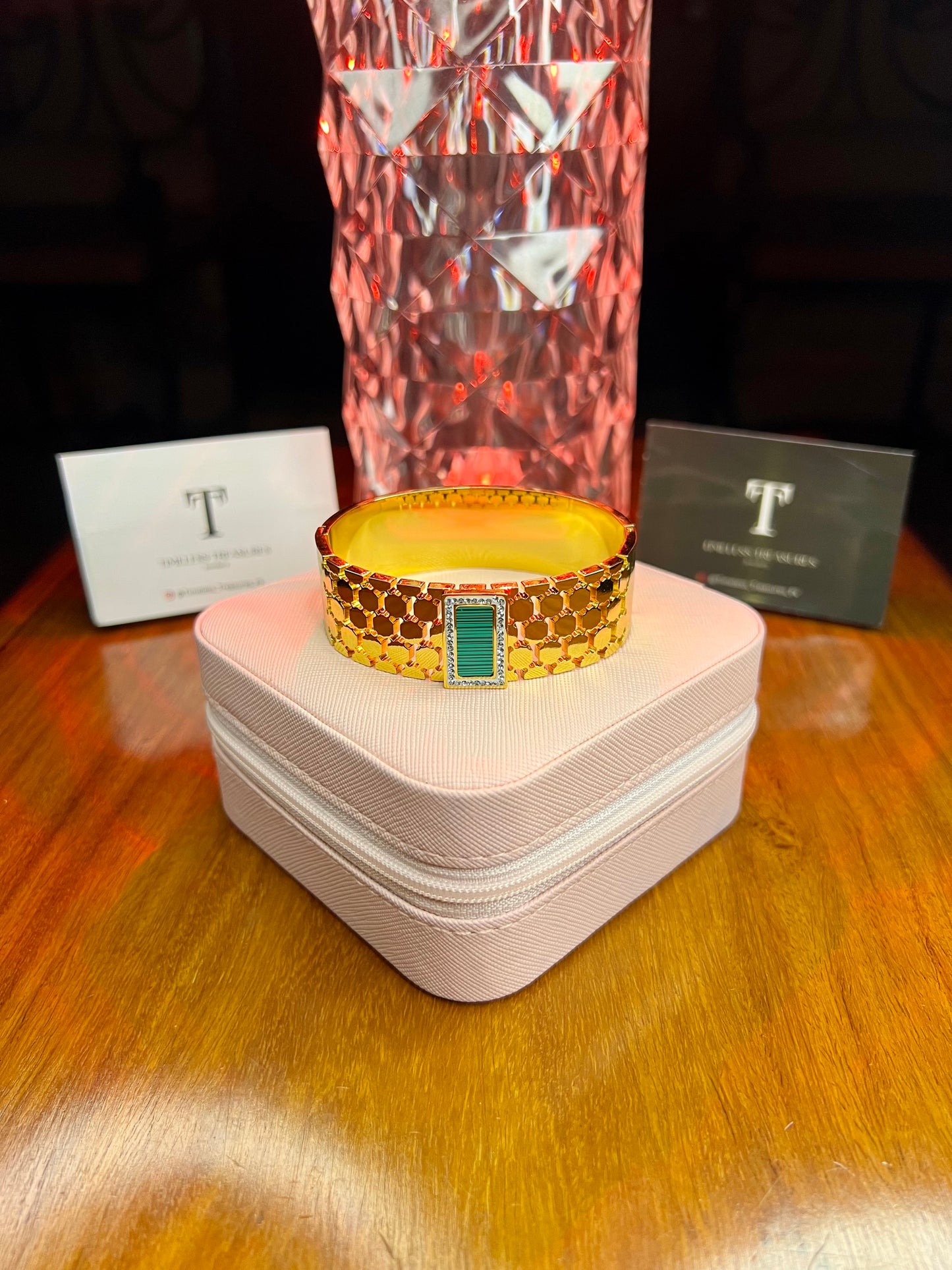 Premium Quality Stainless Steel 18k Green Tag Luxury Handcuff