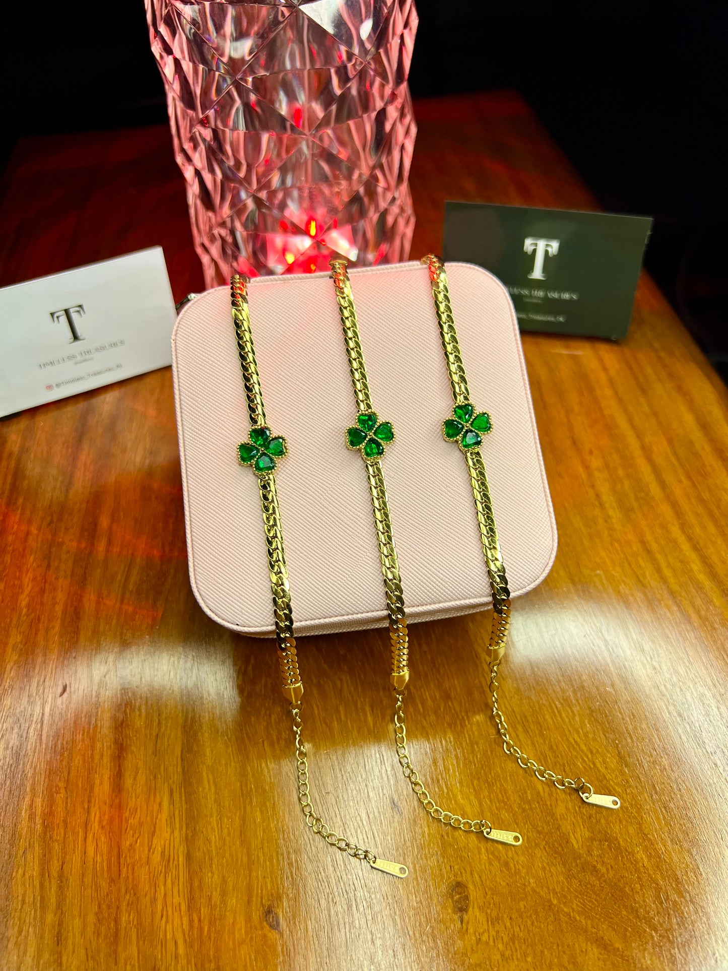 Premium Quality Stainless Steel 18k Green Stone Clove Bracelet