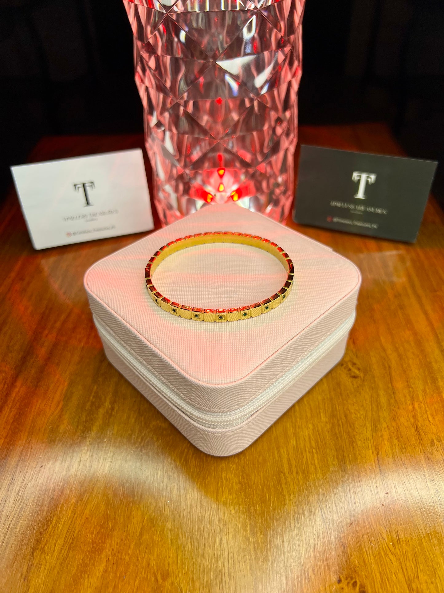 Premium Quality Stainless Steel 18k Green Stone Luxury Handcuff