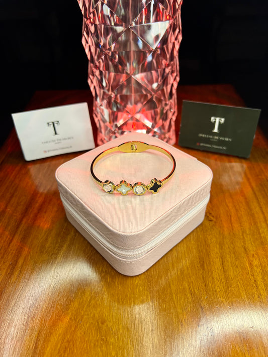 Premium Quality Stainless Steel 18k Double Clove Stone Handcuff