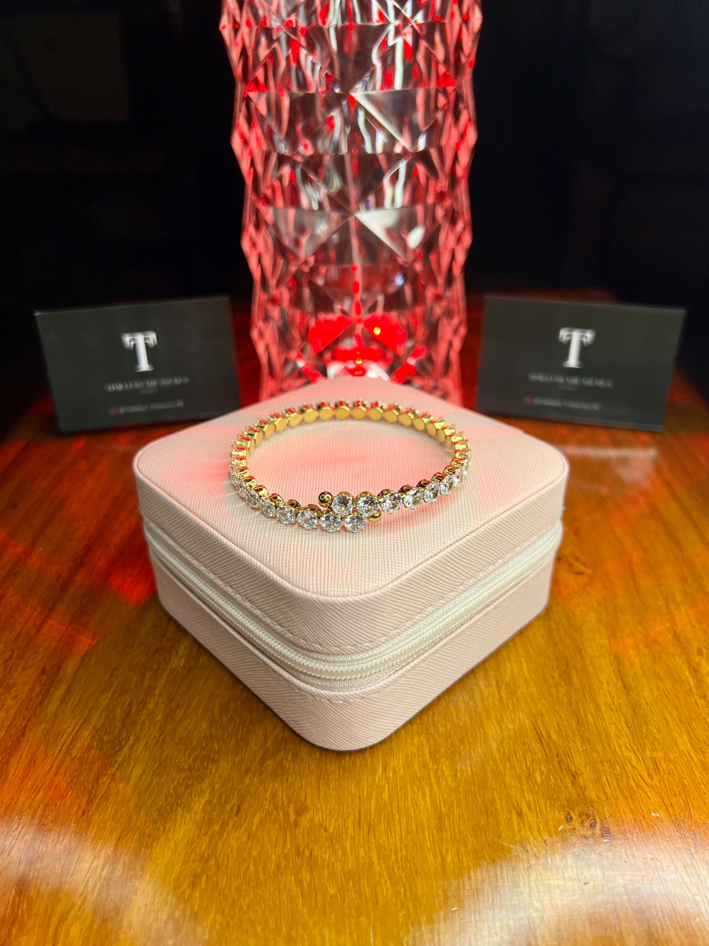 Premium Quality Stainless Steel 18k Nirvana Stone Luxury Cuff