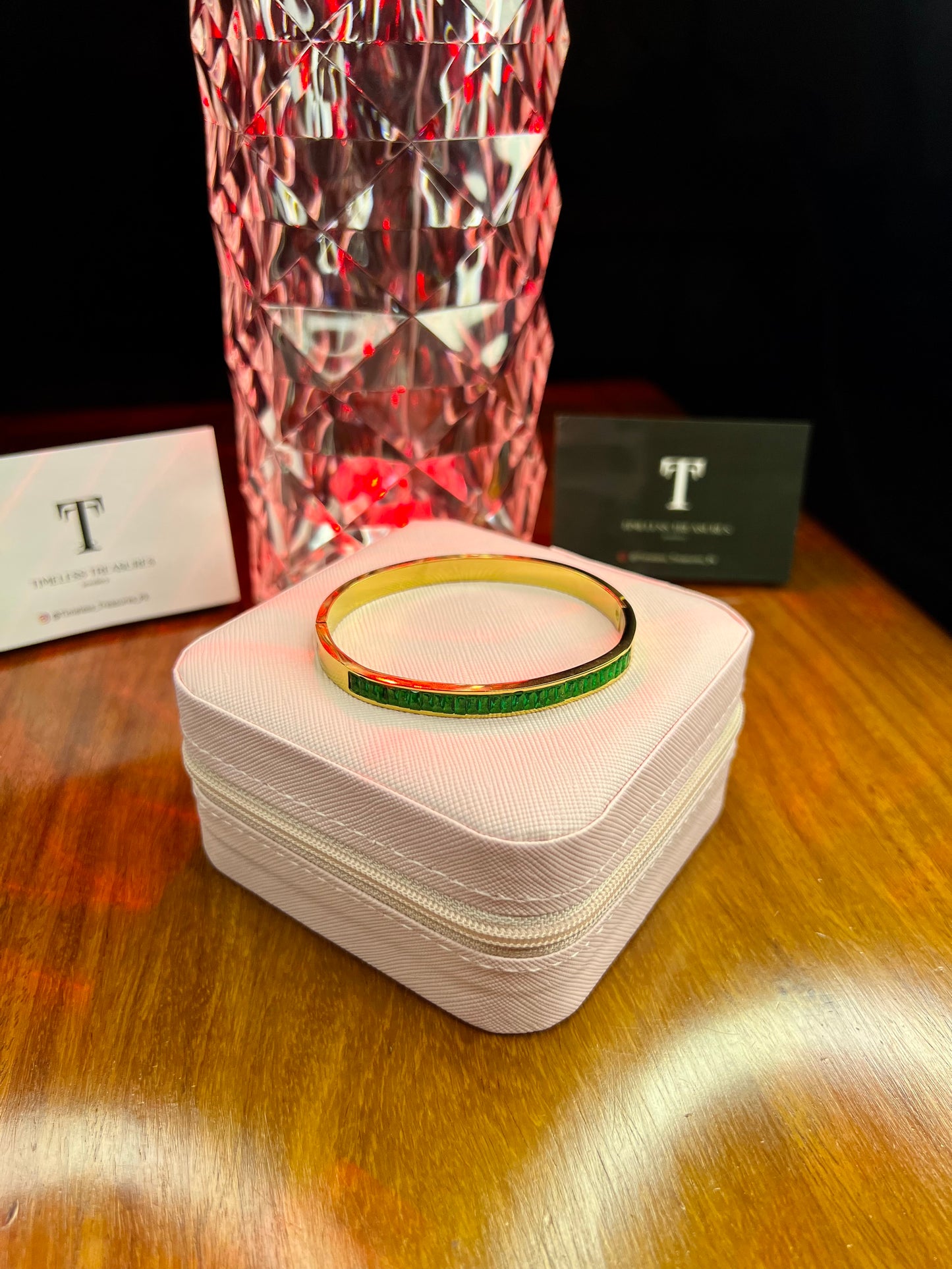 Premium Quality Stainless Steel 18k Green Stone Luxury Handcuff