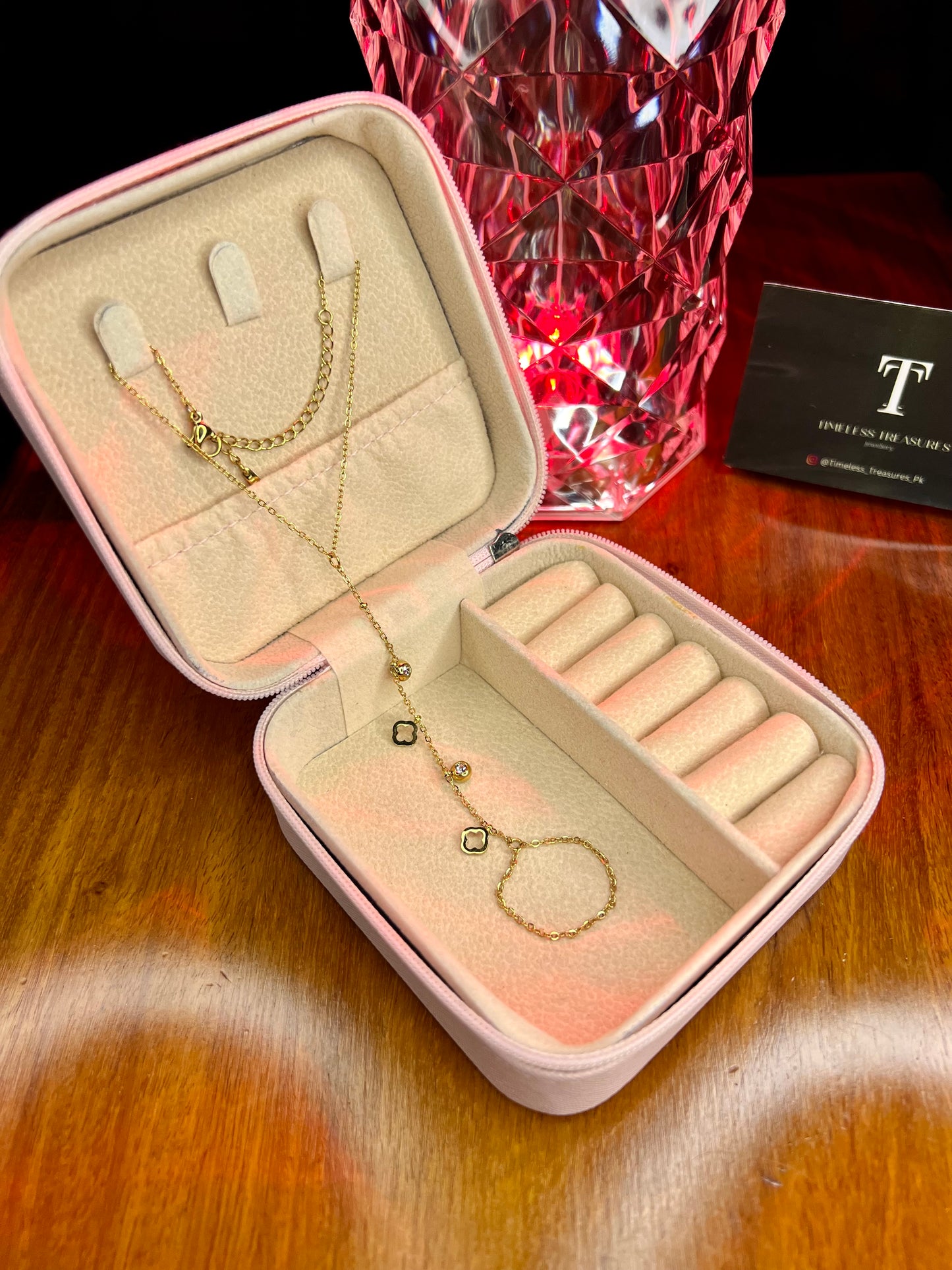 Premium Quality Stainless Steel 18k Stone Clove Anja