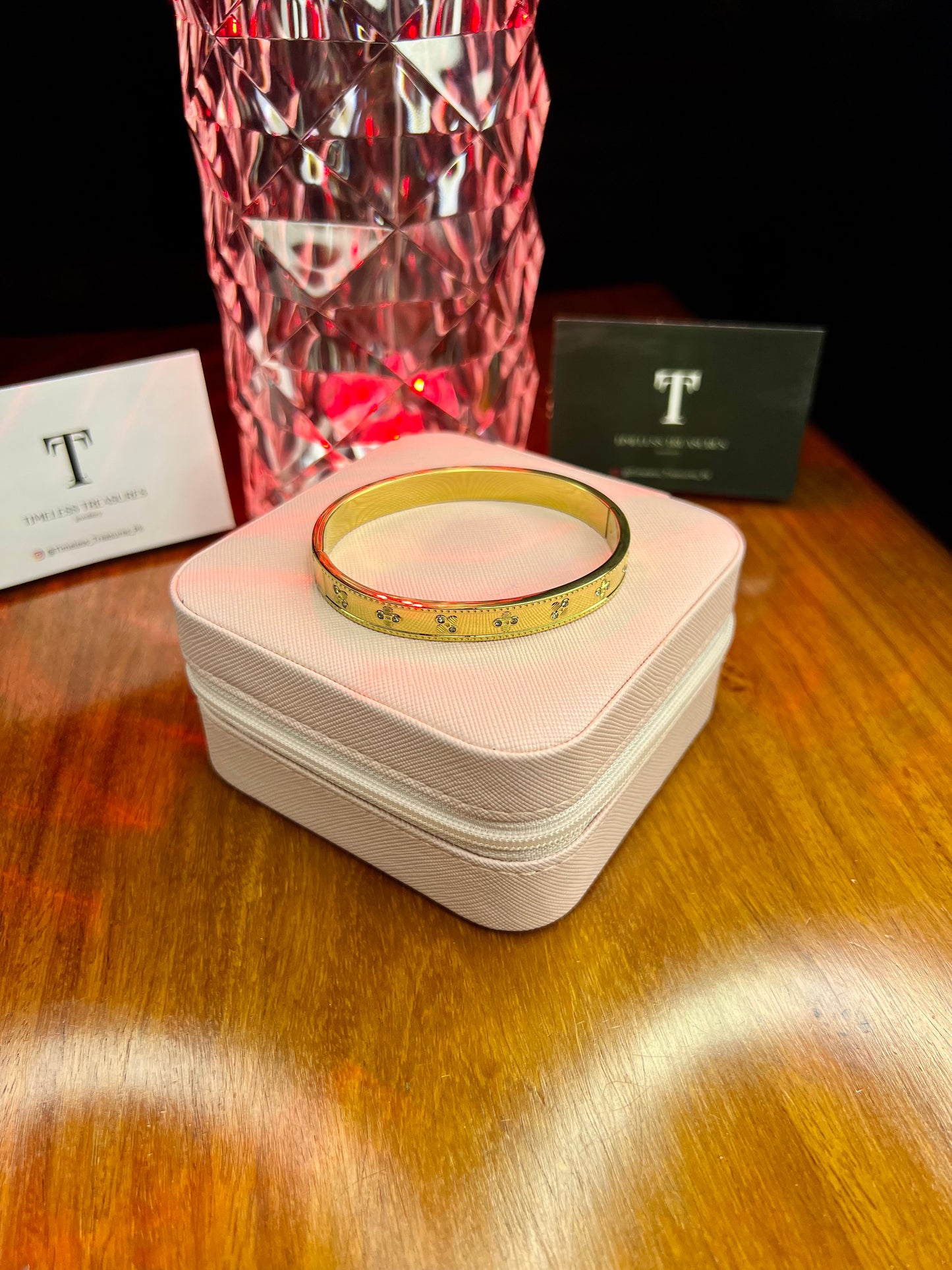 Premium Quality Stainless Steel 18k Stone Studded Vienna handcuff