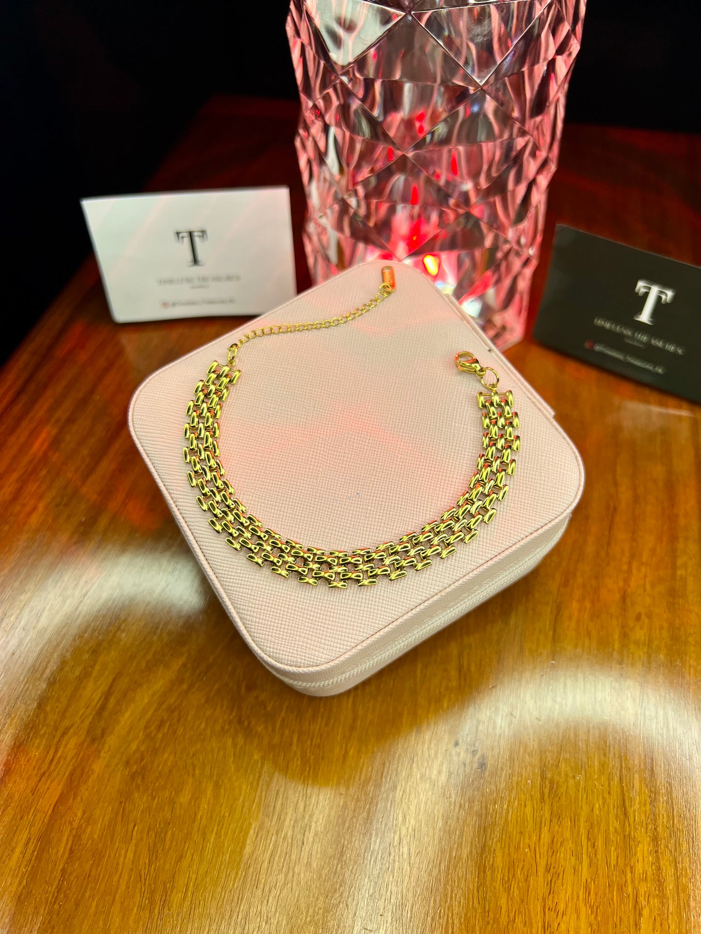 Premium Quality Stainless Steel 18k Golden Embrace Bracelet