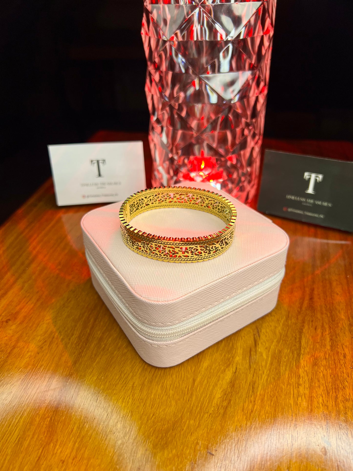 Premium Quality Stainless Steel 18k Vintage Royal Cuff