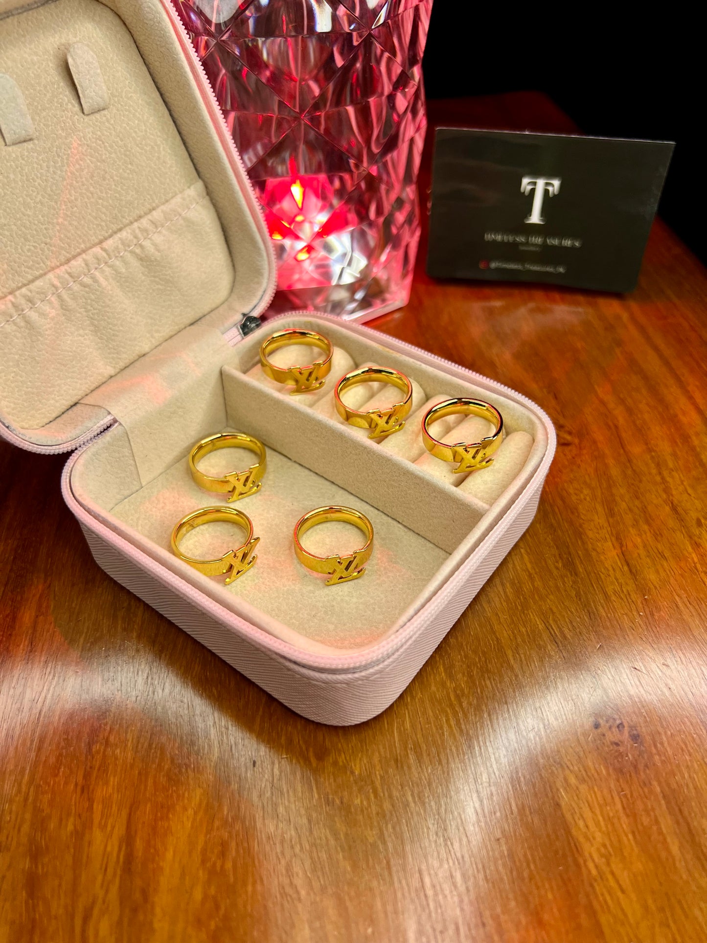 Premium Quality Stainless Steel 18k Lv Gold Ring