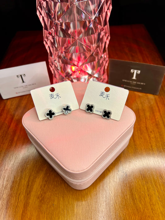 Premium Quality Stainless Steel 18k Silver Clover EarStuds
